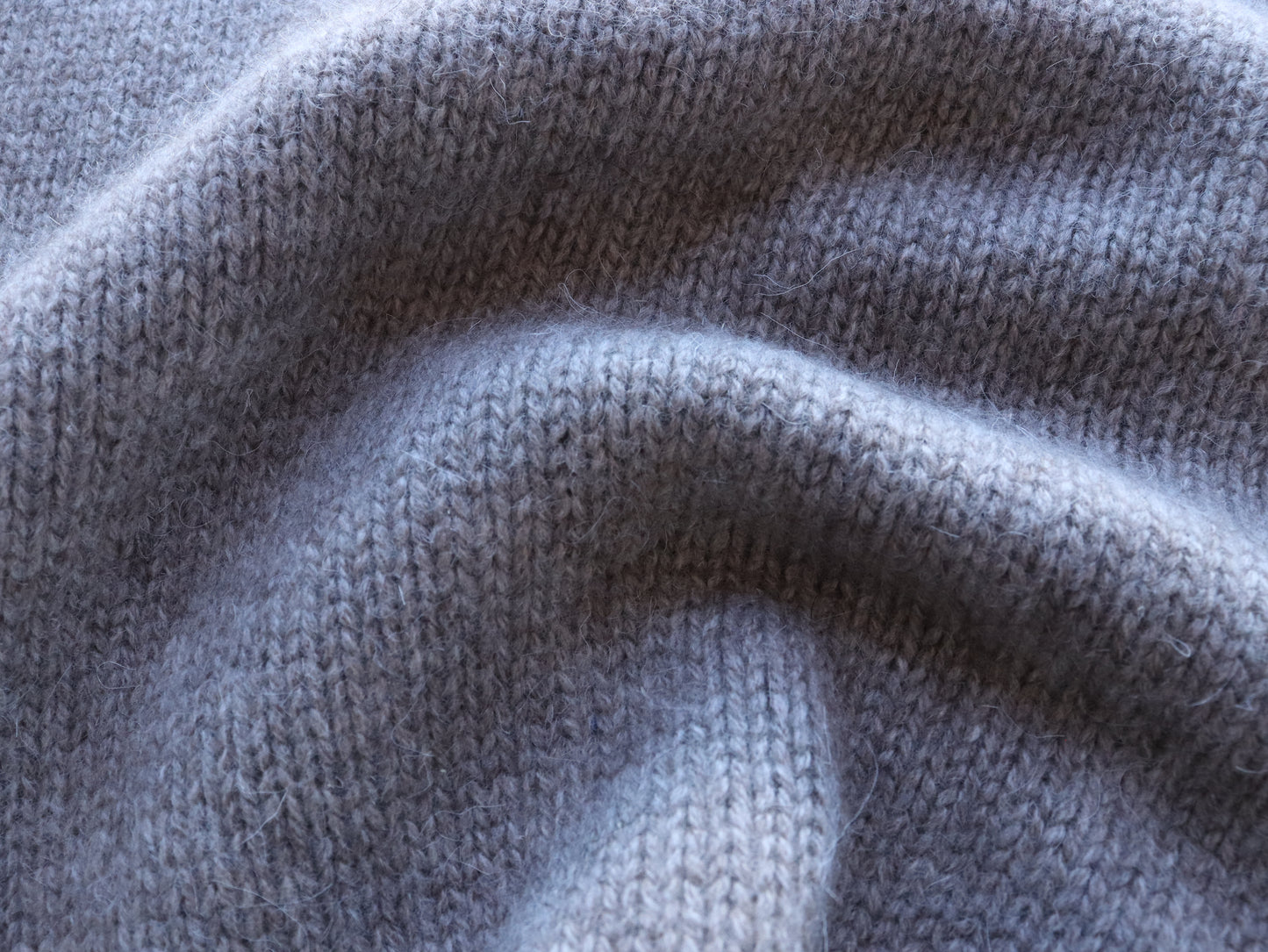 【NEW】モンゴルウール ハイネックセーター