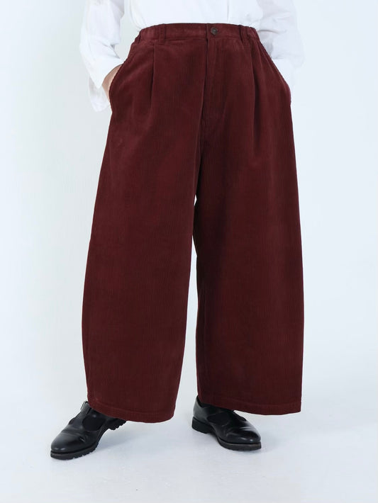 【NEW】綿コーデュロイ タックパンツ