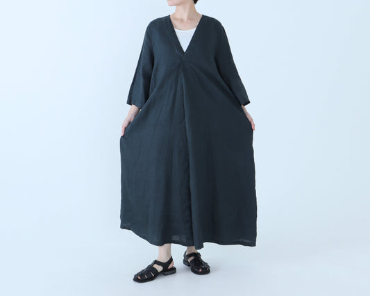 【NEW】フランスリネン Vネックワンピース