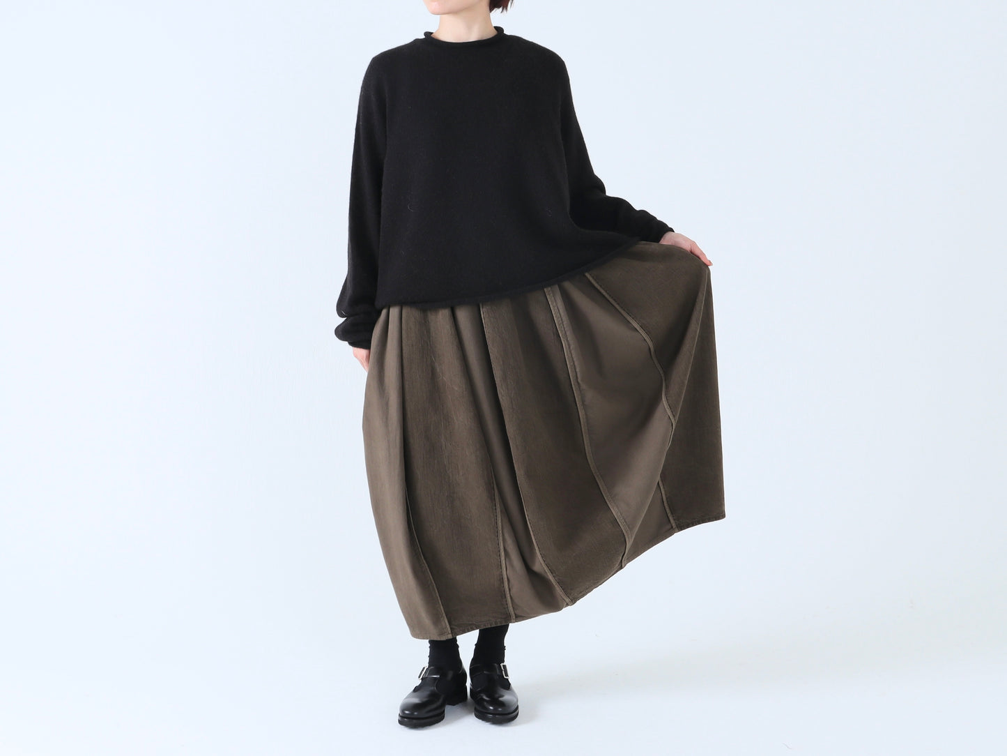 【NEW】ベビーキャメル ロールネックセーター