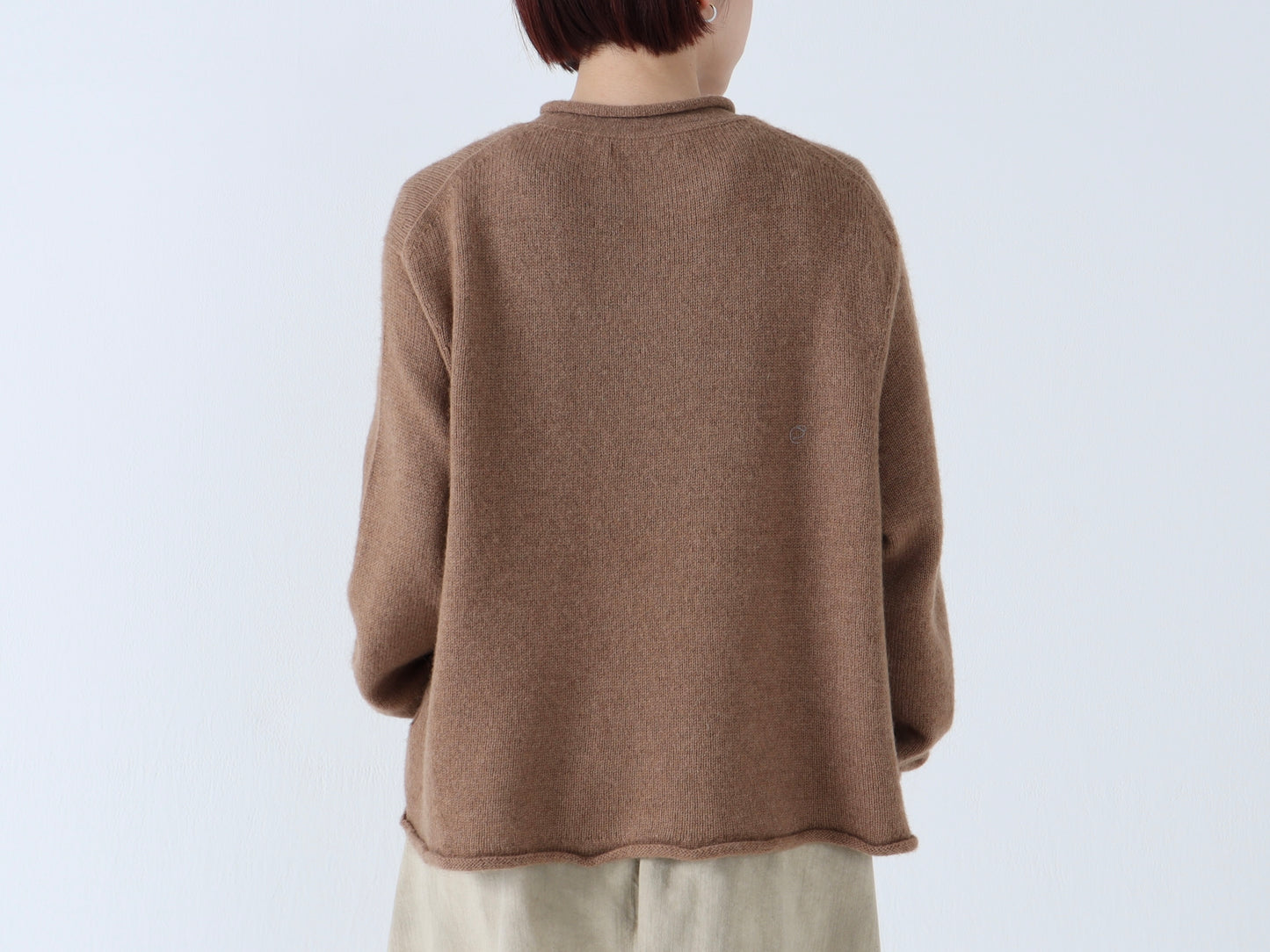 【NEW】ベビーキャメル ロールネックセーター
