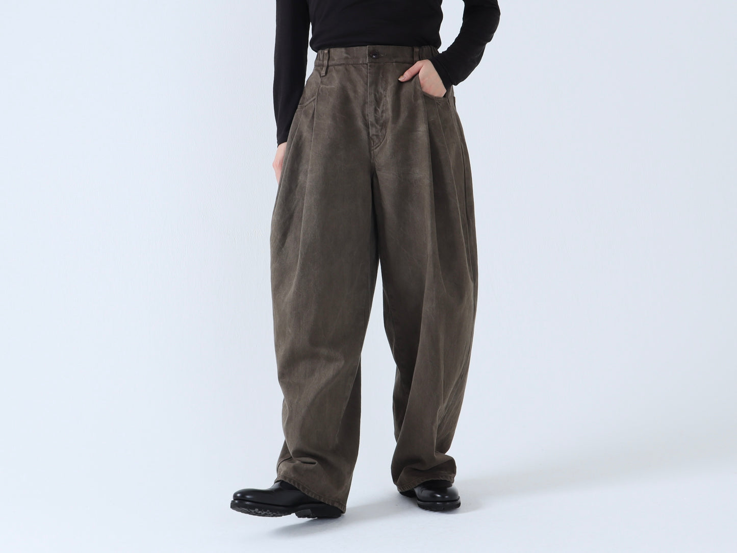 【NEW】綿デニム オーバータックパンツ