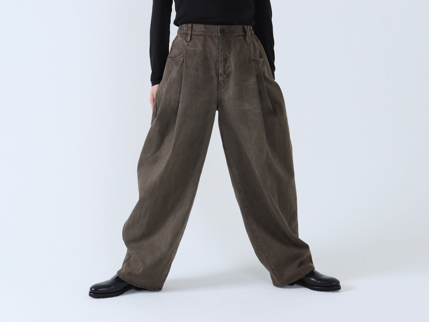 【NEW】綿デニム オーバータックパンツ