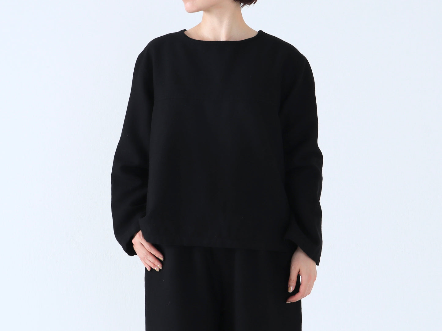 【NEW】綿ウール朱子織 プルオーバーブラウス