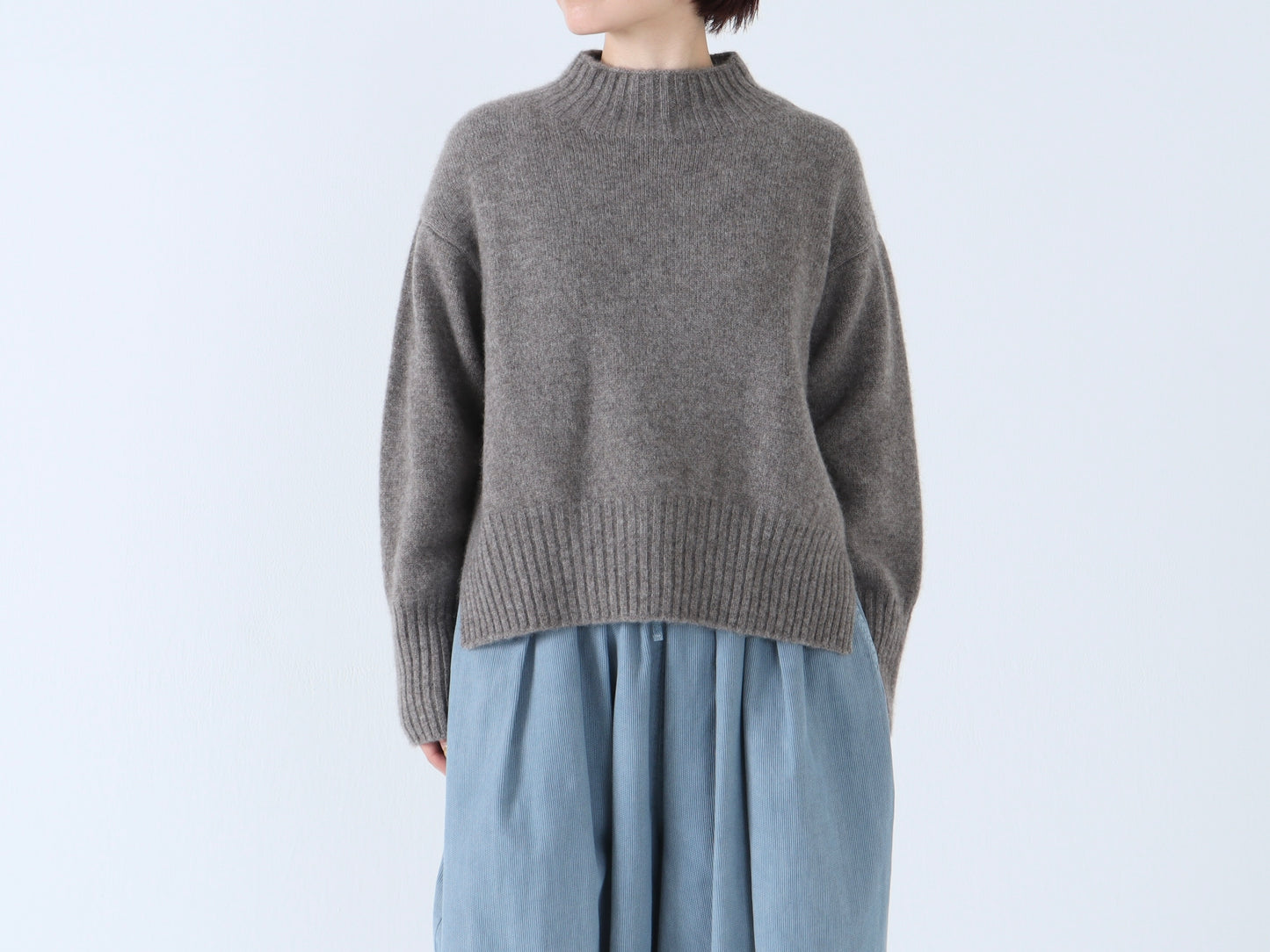 ヤク ショート丈ワイドセーター