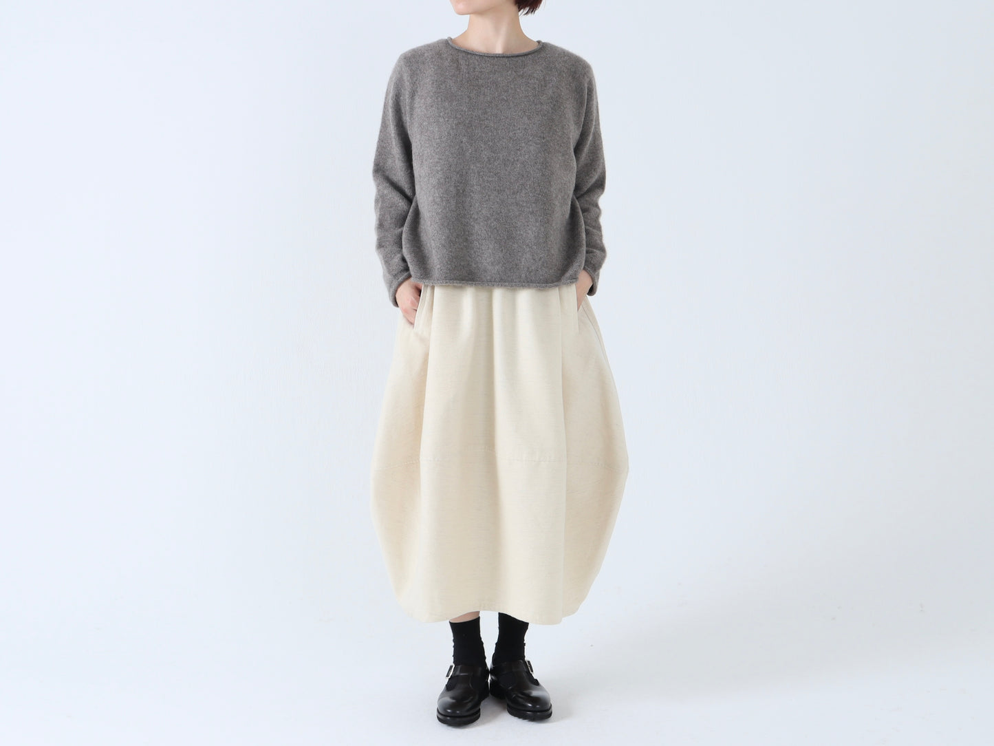 ヤク ロールネックセーター