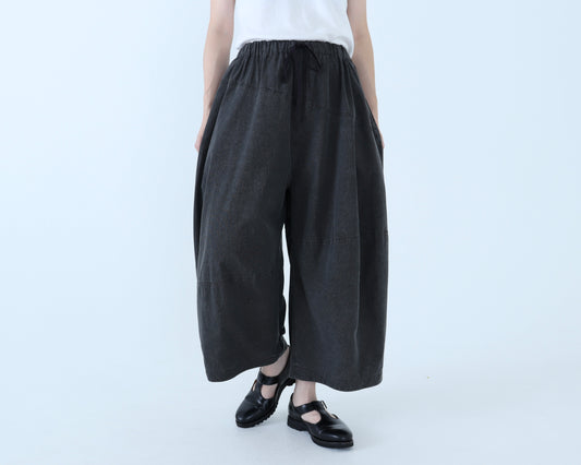 【NEW】綿ピンストライプ キュービックパンツ