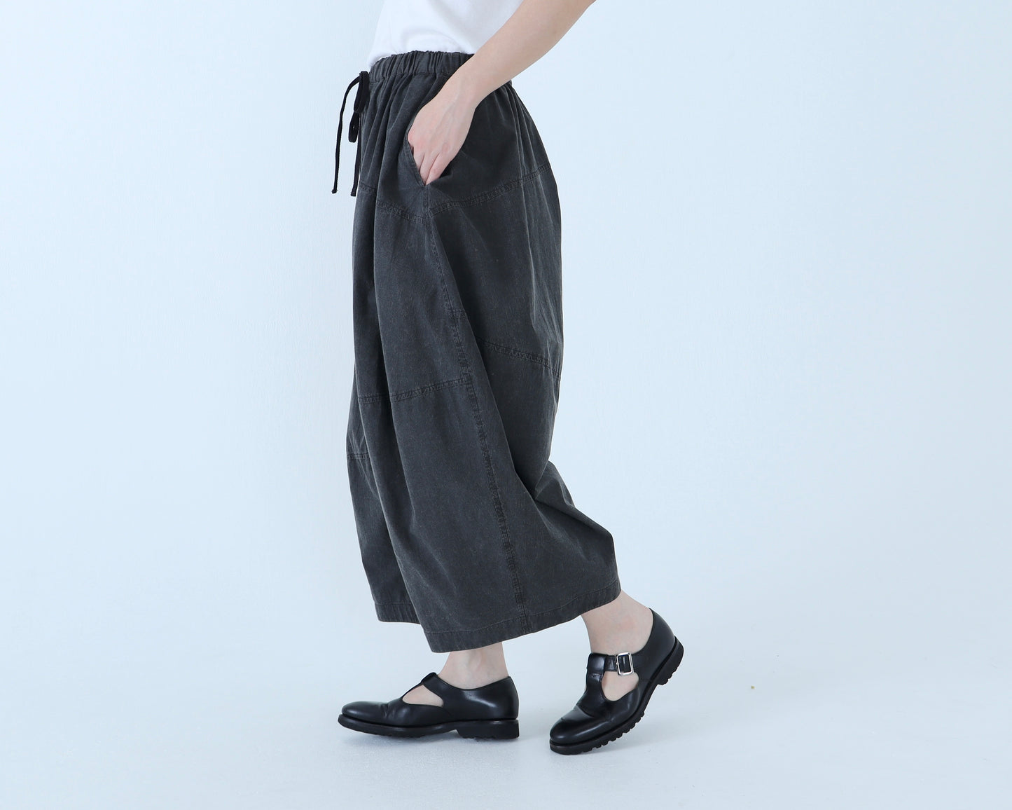綿ピンストライプ キュービックパンツ