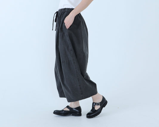 【NEW】綿ピンストライプ キュービックパンツ