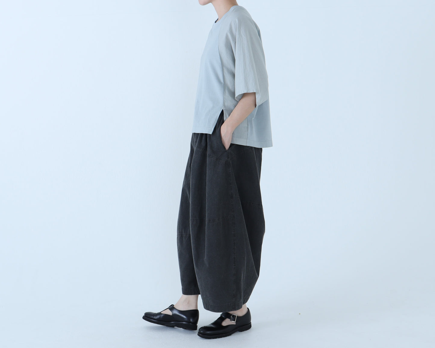 綿ピンストライプ キュービックパンツ