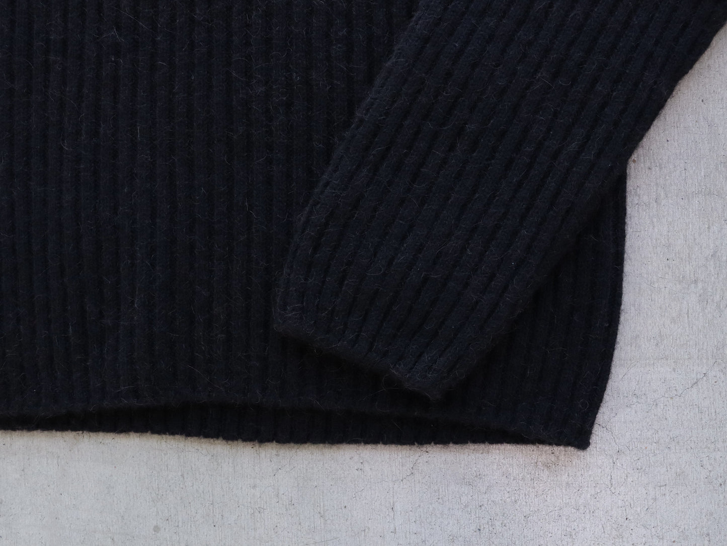 【NEW】ベビーキャメル リブハイネックセーター