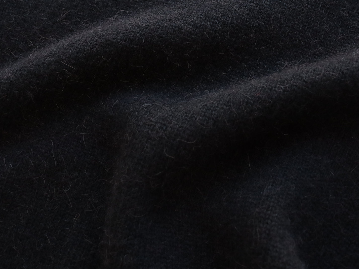 【NEW】ベビーキャメル ロールネックセーター