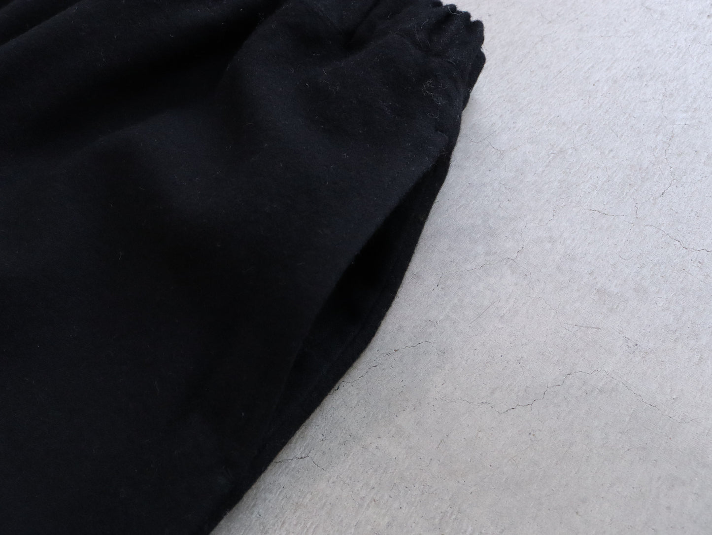 【NEW】綿ウール朱子織 リラックスパンツ