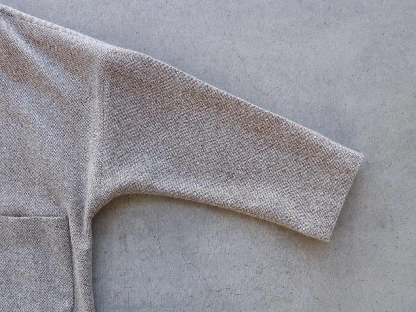 【NEW】ウールやぶれ織 ドルマンショートコート