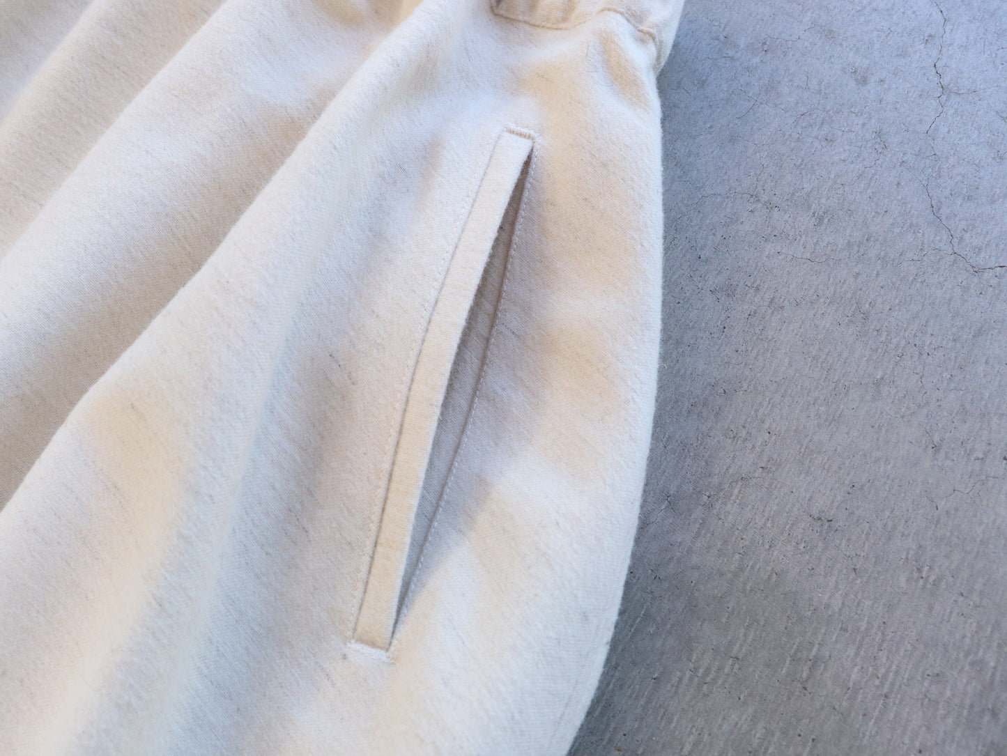 【NEW】綿ウール朱子織 バルーンスカート