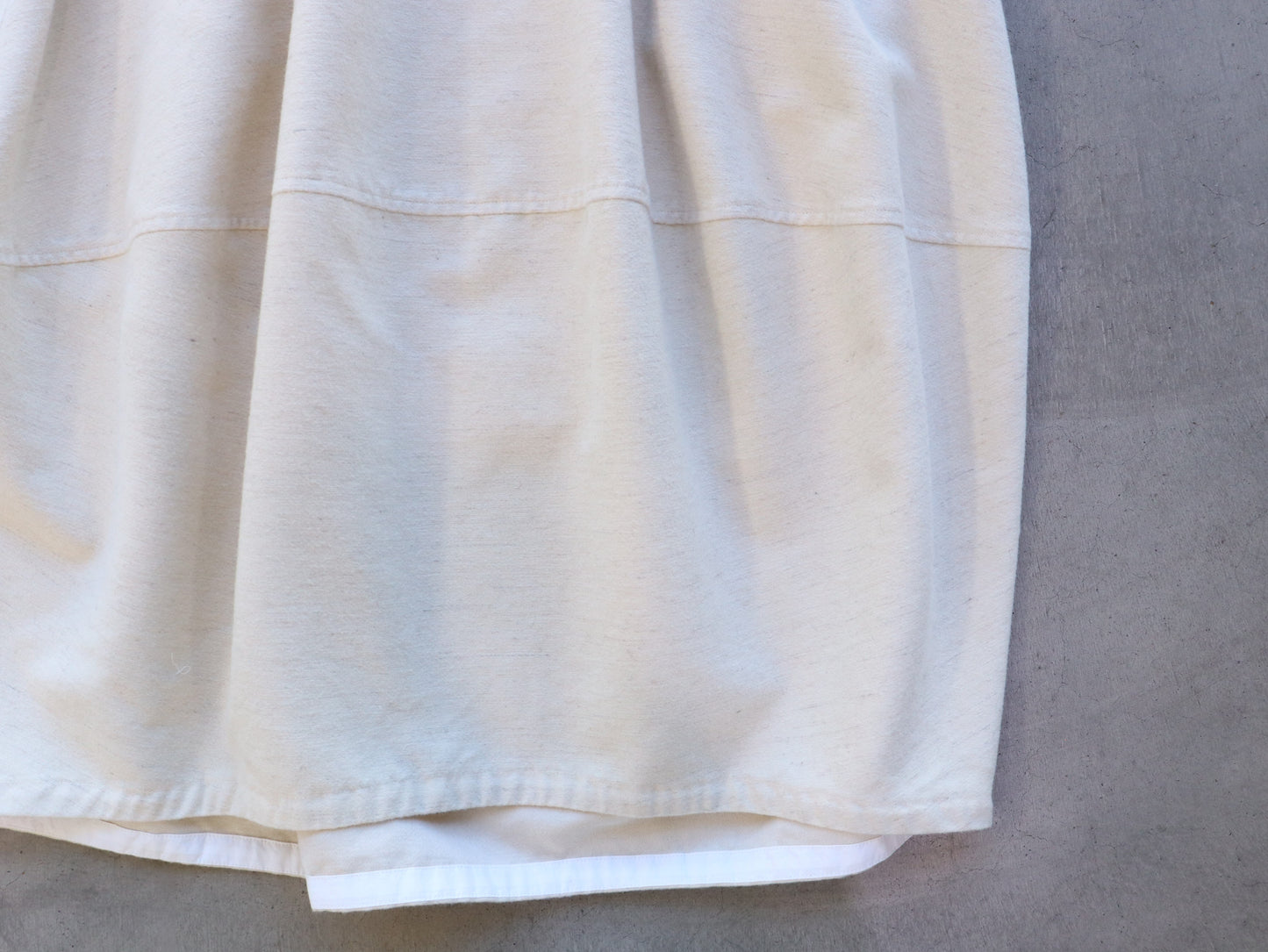 【NEW】綿ウール朱子織 バルーンスカート