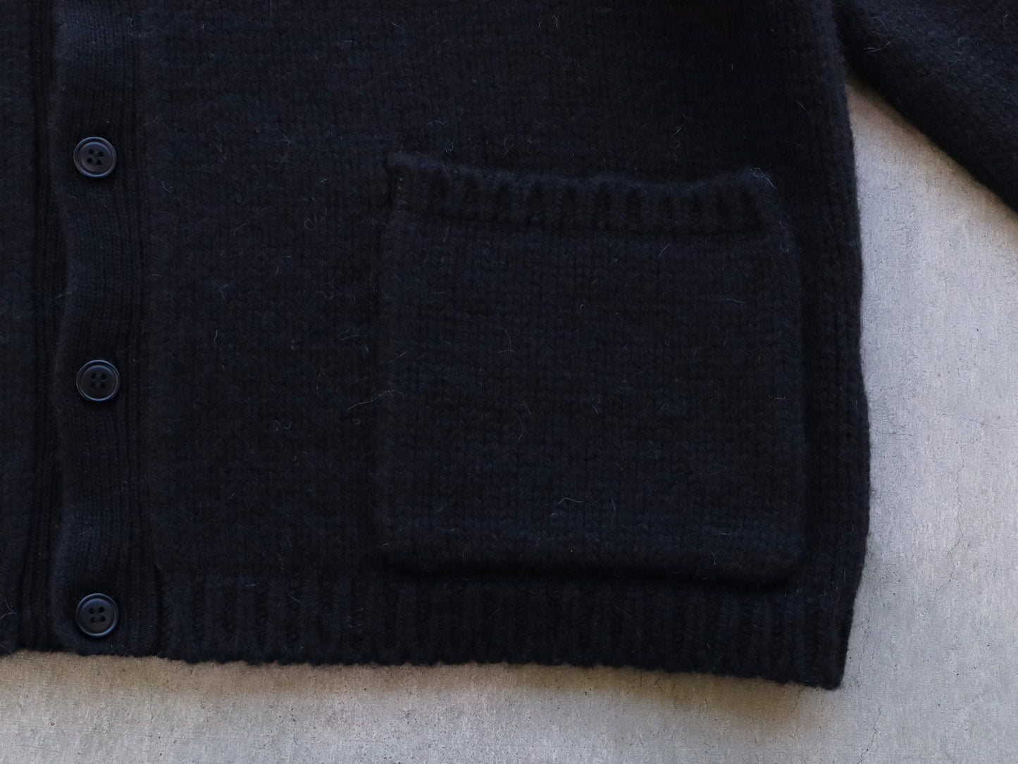 【NEW】モンゴルウール ショート丈カーディガン