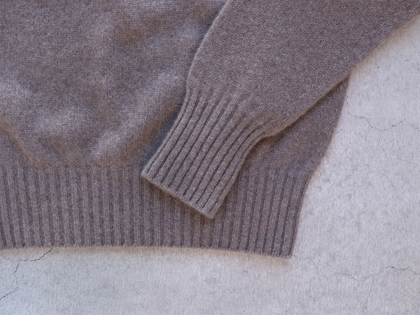 ヤク レース柄オフタートルセーター　　