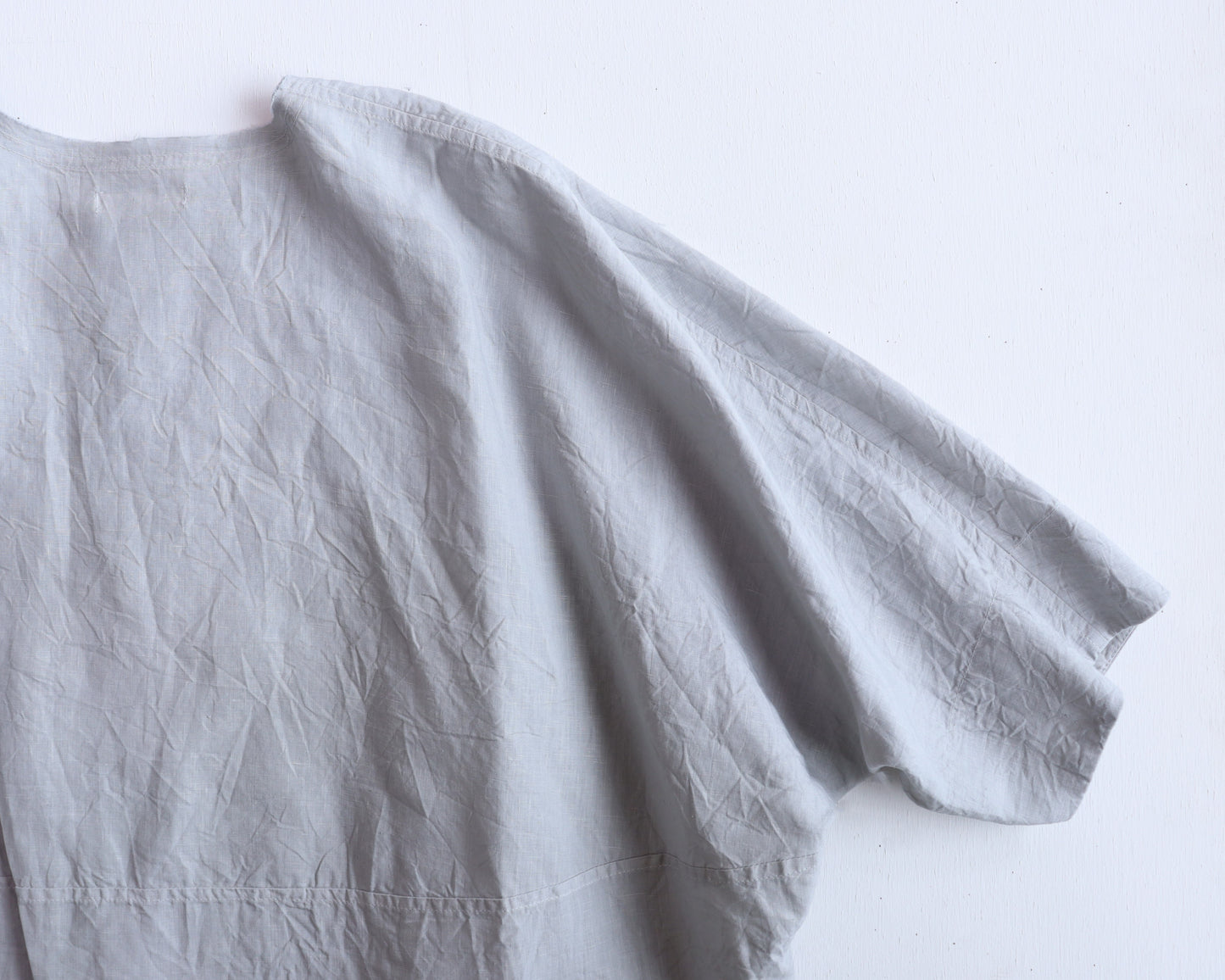 【NEW】アイリッシュリネン シワ加工 プルオーバードルマンブラウス