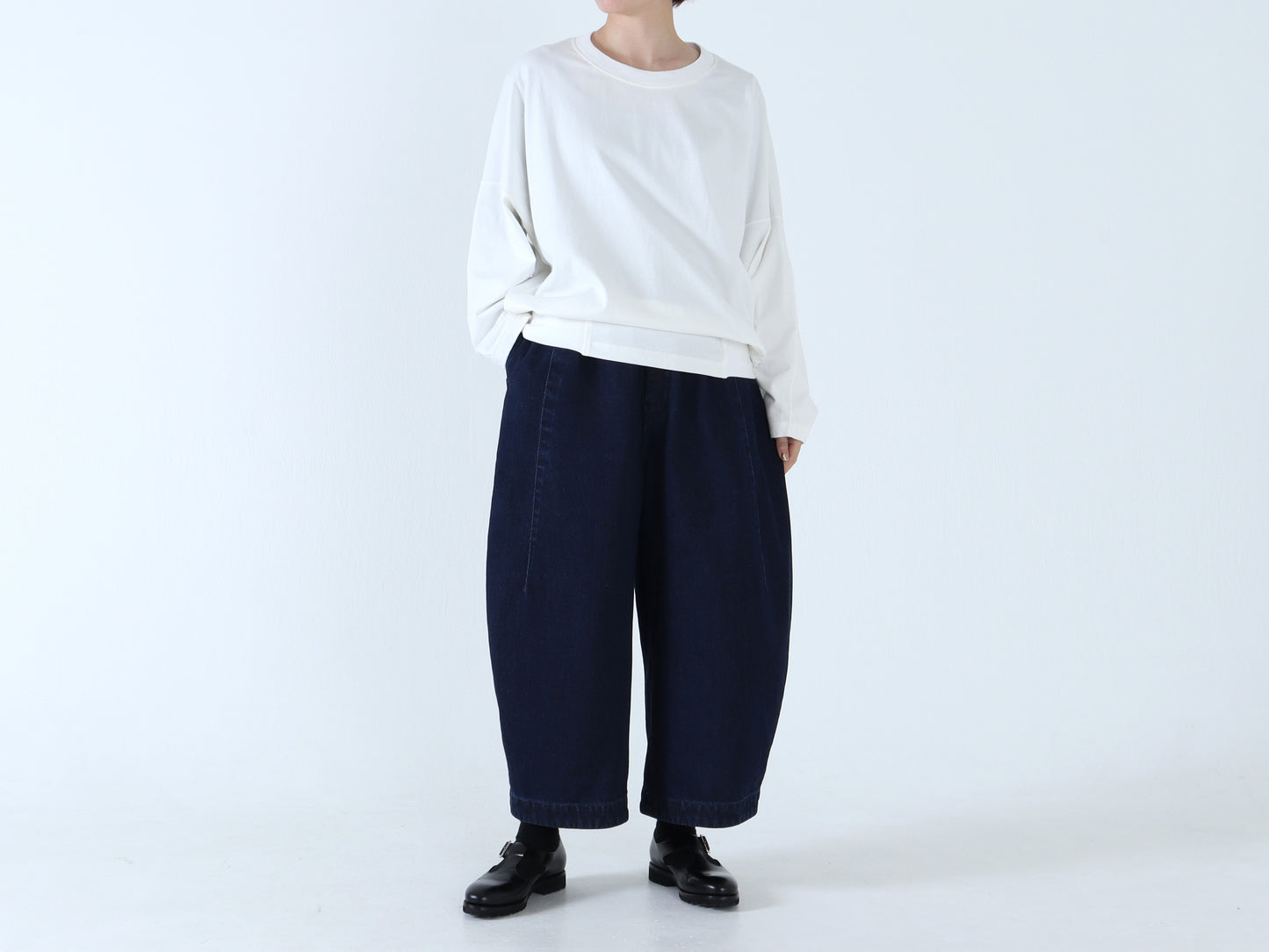 綿デニム(インディゴ) コクーンワイドパンツ
