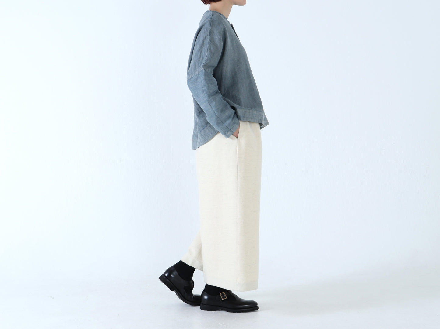 【NEW】綿ウール朱子織 リラックスパンツ