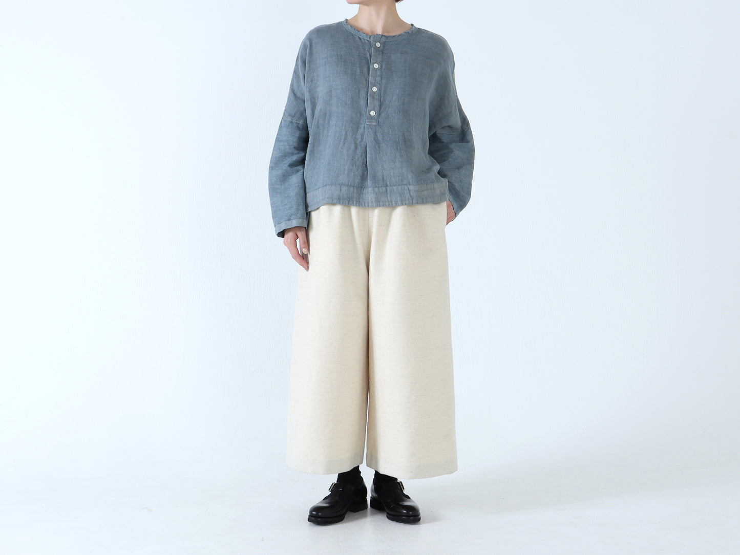 【NEW】綿ウール朱子織 リラックスパンツ