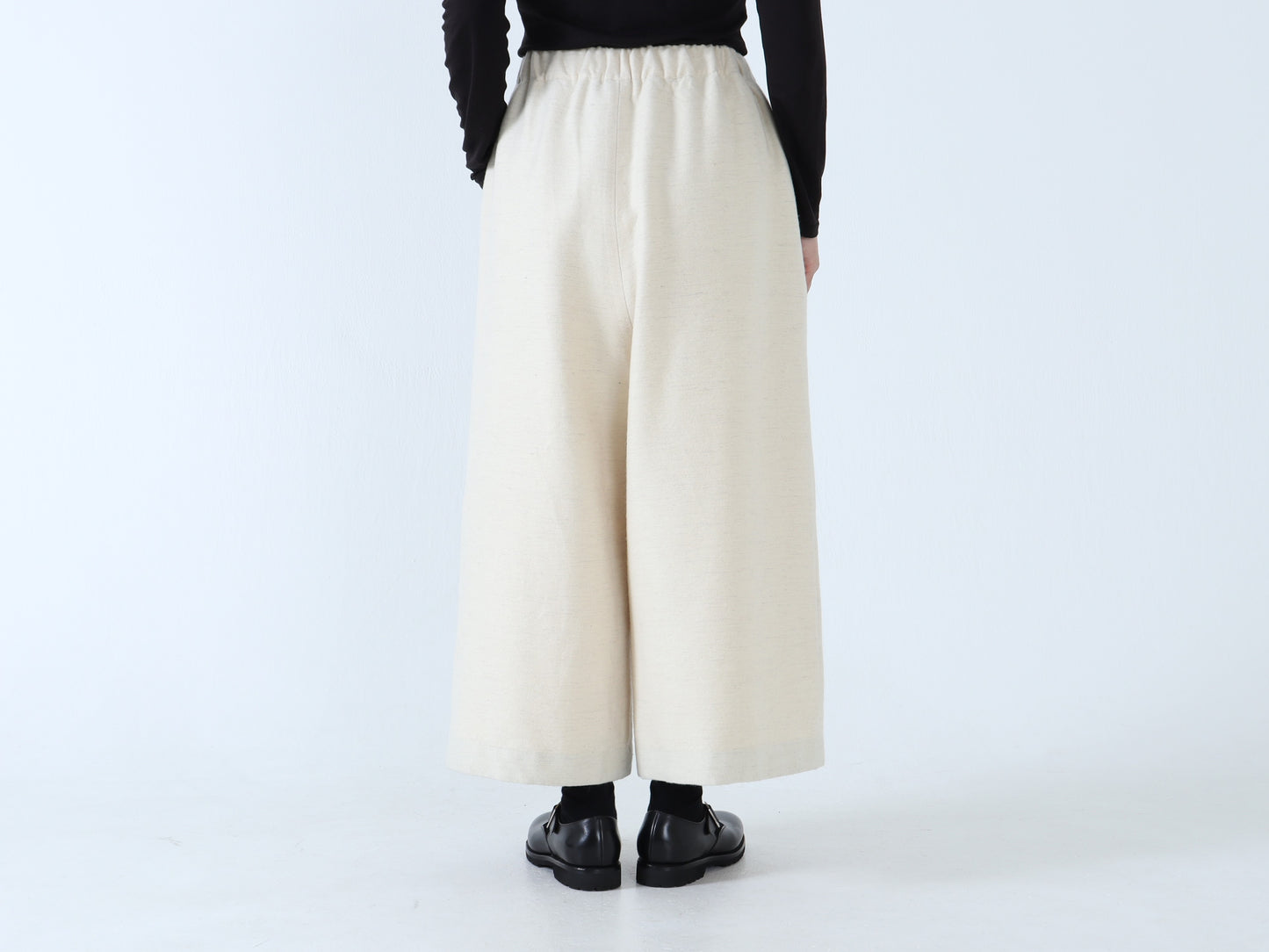 【NEW】綿ウール朱子織 リラックスパンツ