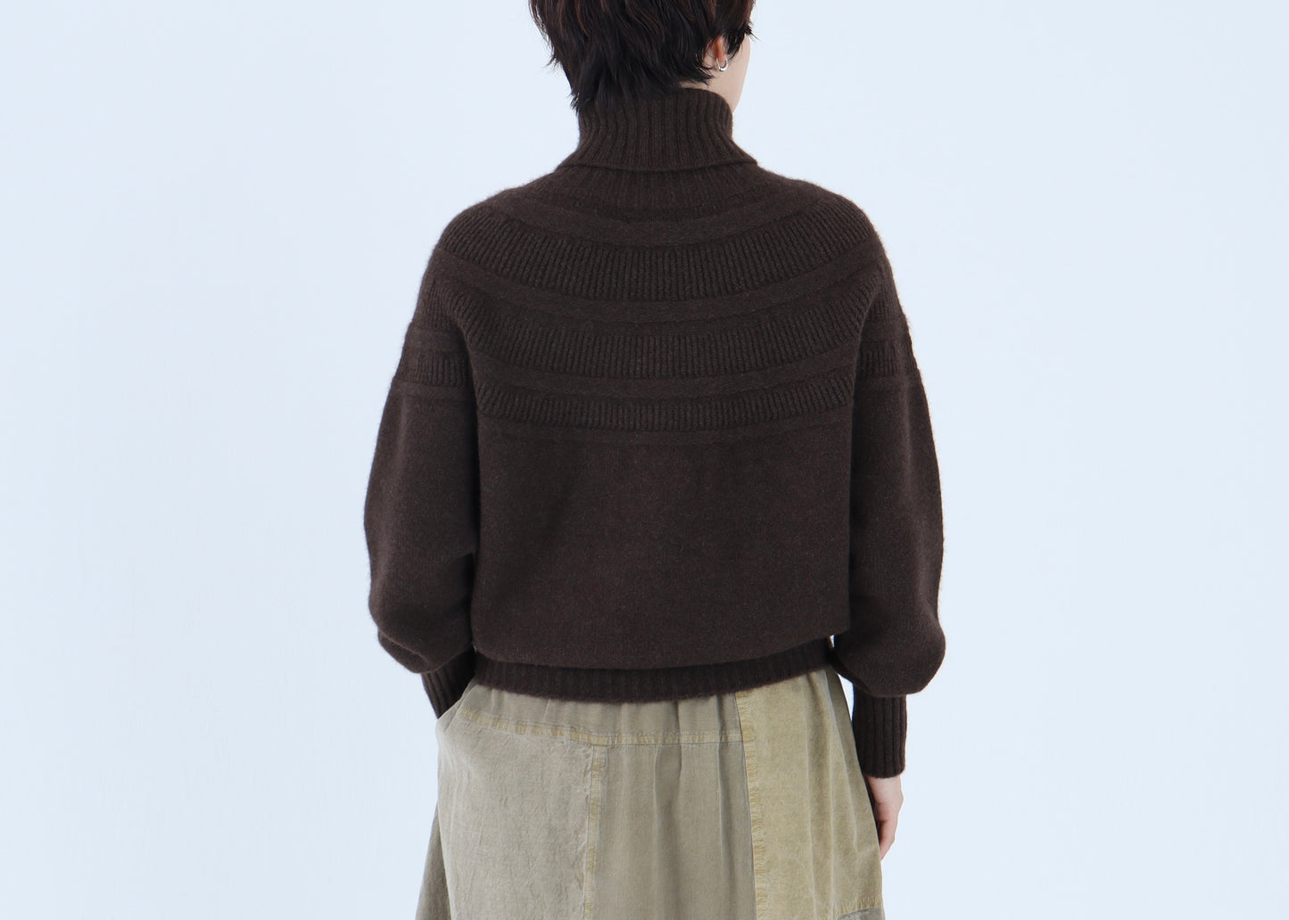 【NEW】ヤク レース柄オフタートルセーター　　