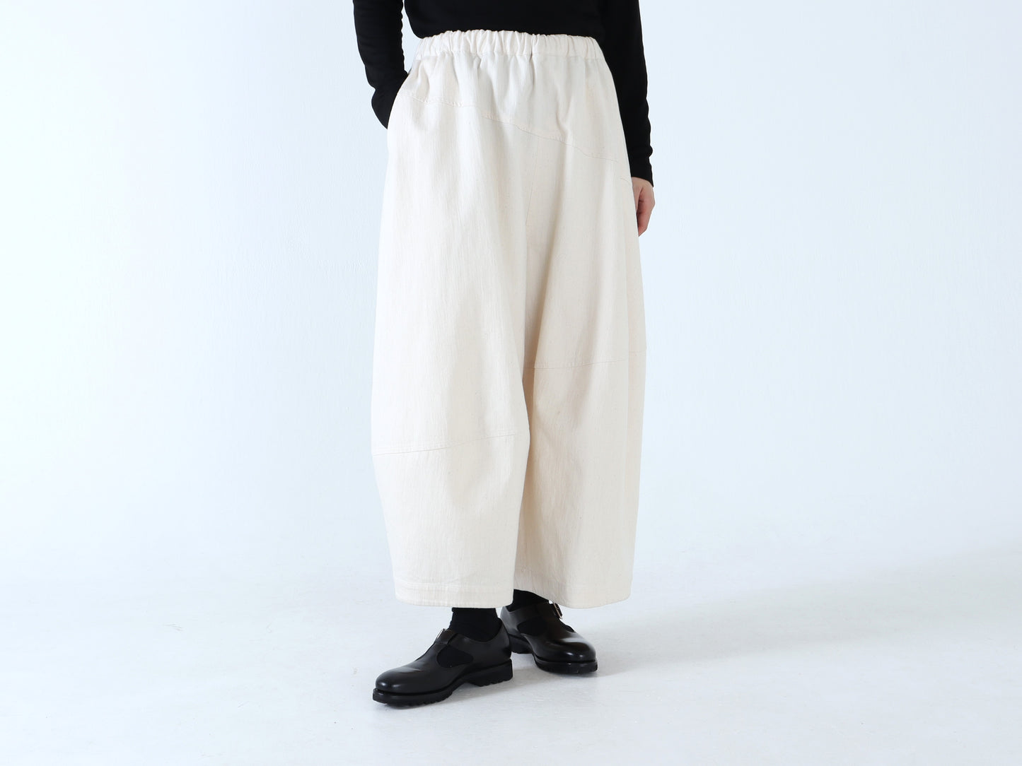 【NEW】ジンバブエコットン キュービックパンツ