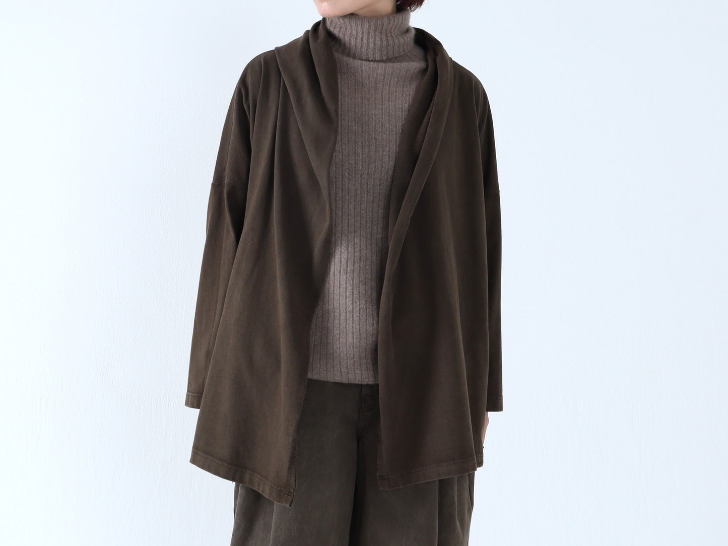 ブラックカシミヤ リブタートルネックセーター