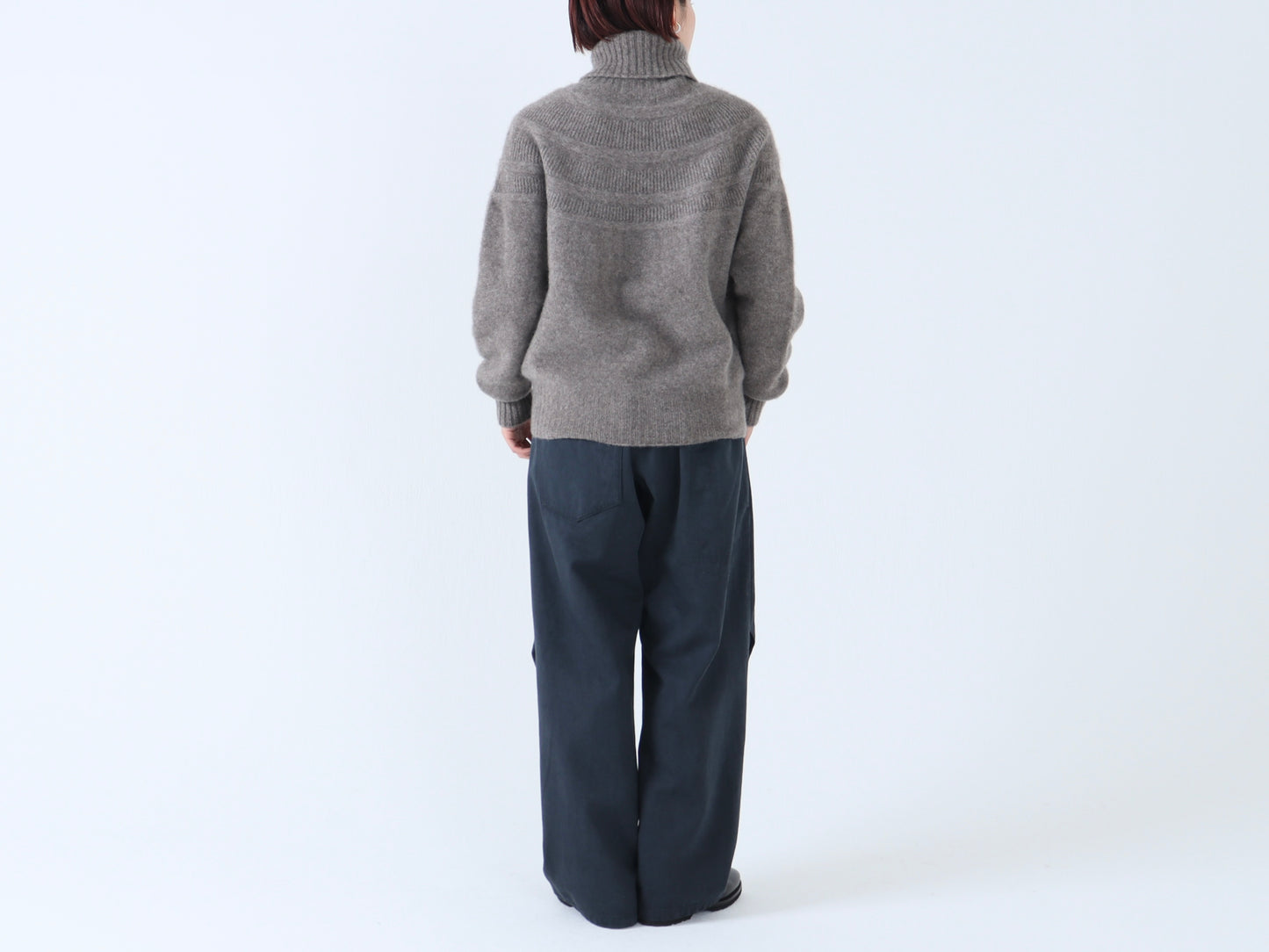 【NEW】ヤク レース柄オフタートルセーター　　