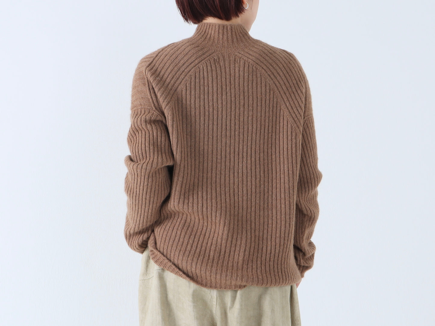 【NEW】ベビーキャメル リブハイネックセーター