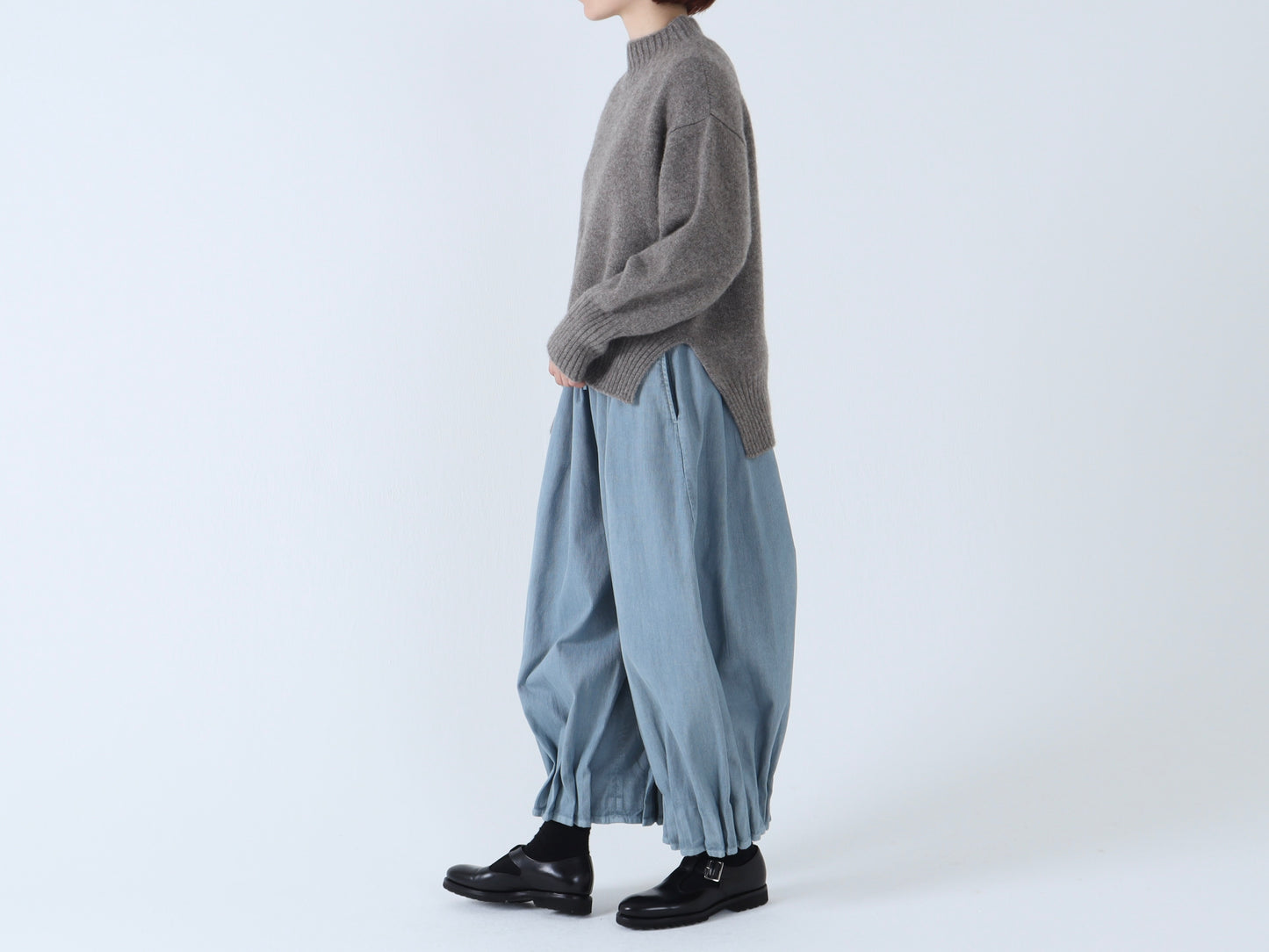 綿刺し子 プリーツパンツ