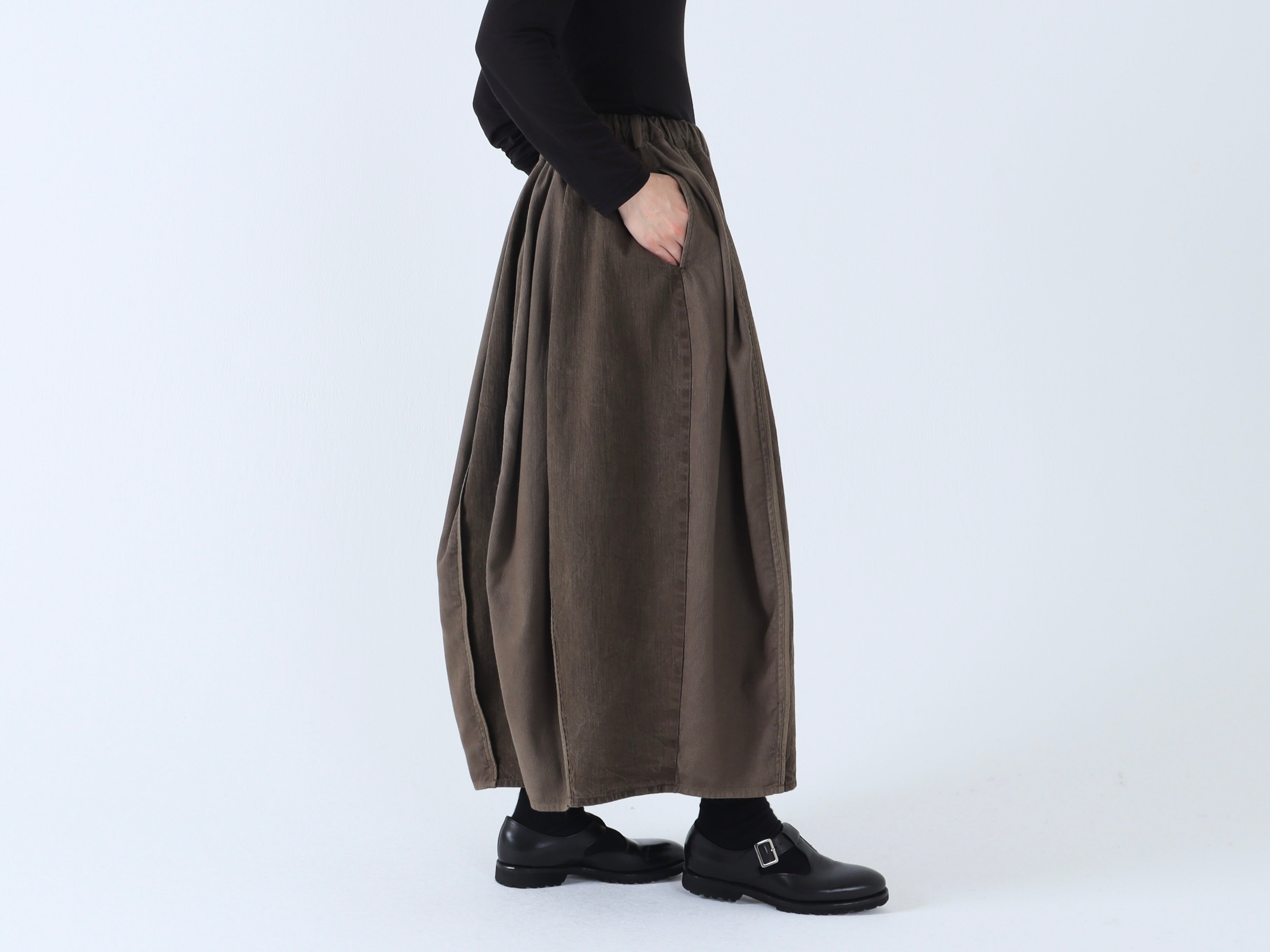 FACTORY 綿 近江晒チューリップスカー ト　ホワイト　サイズ2 Skirt / スカート – factory