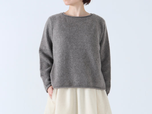 ヤク ロールネックセーター