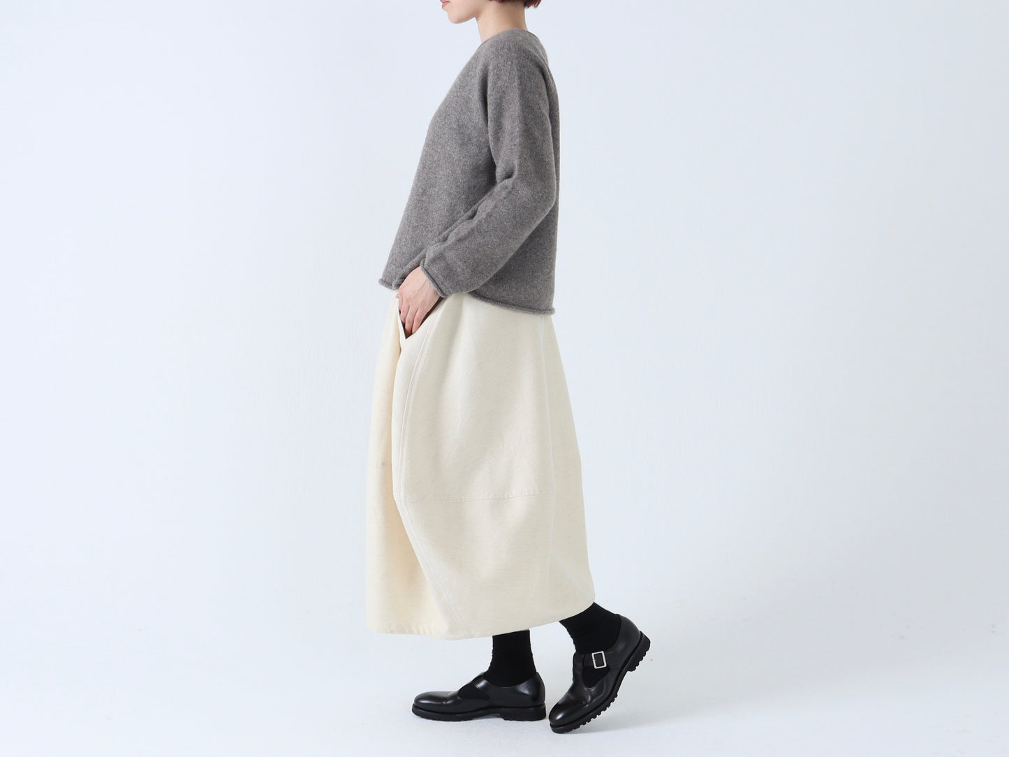 ヤク ロールネックセーター