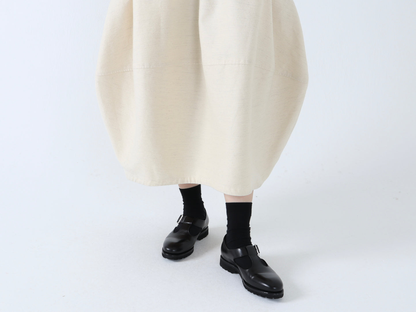 【NEW】綿ウール朱子織 バルーンスカート