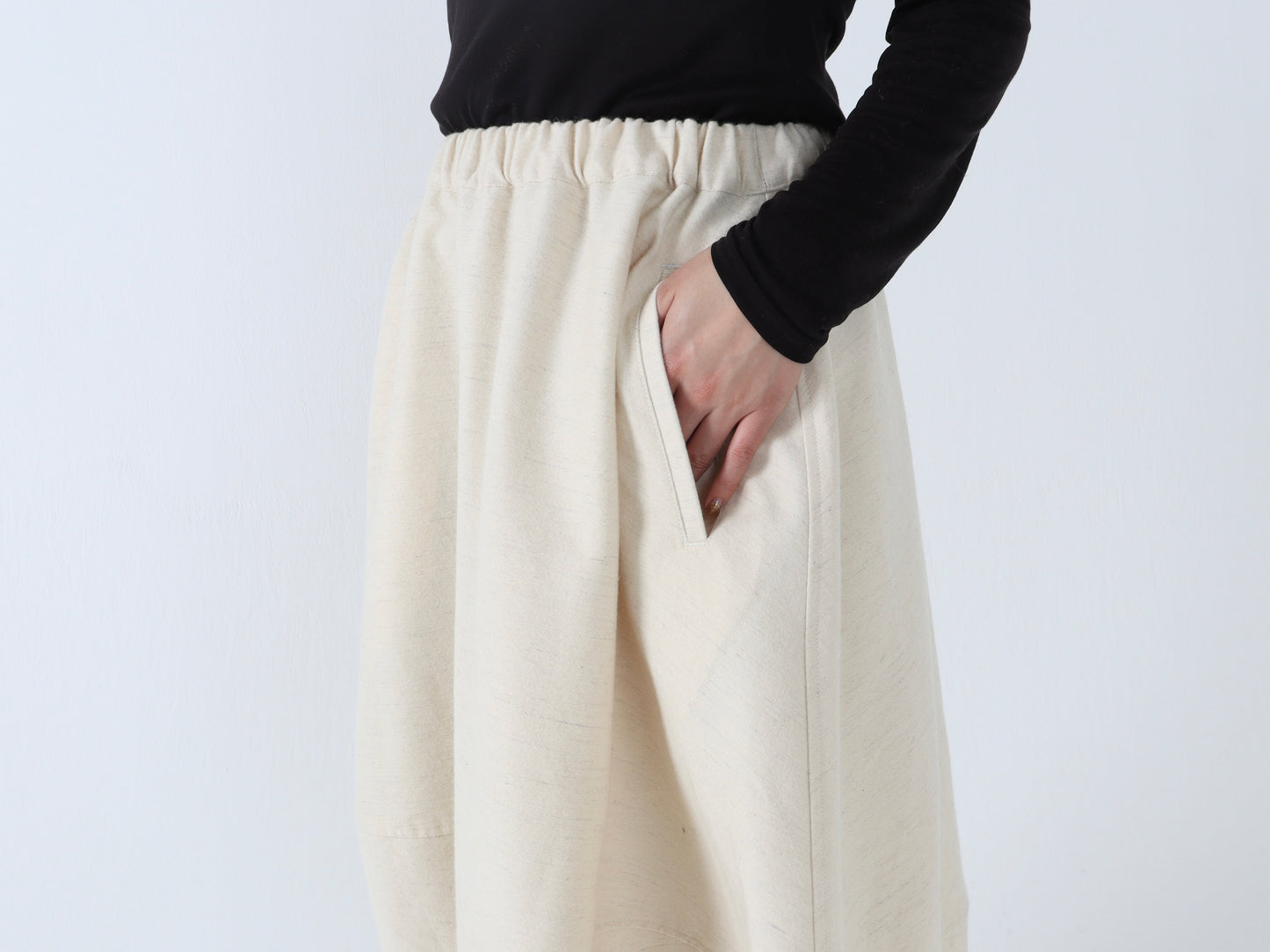 【NEW】綿ウール朱子織 バルーンスカート