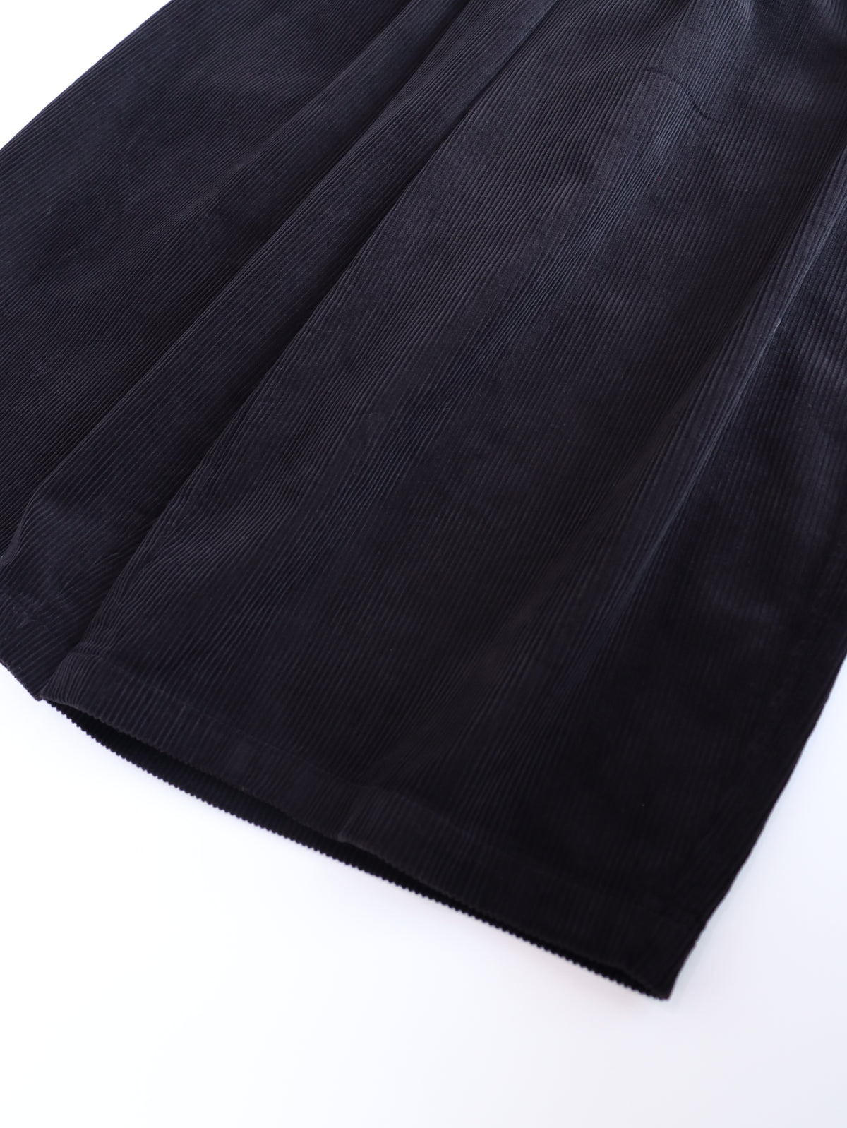 【NEW】綿コーデュロイ タックパンツ