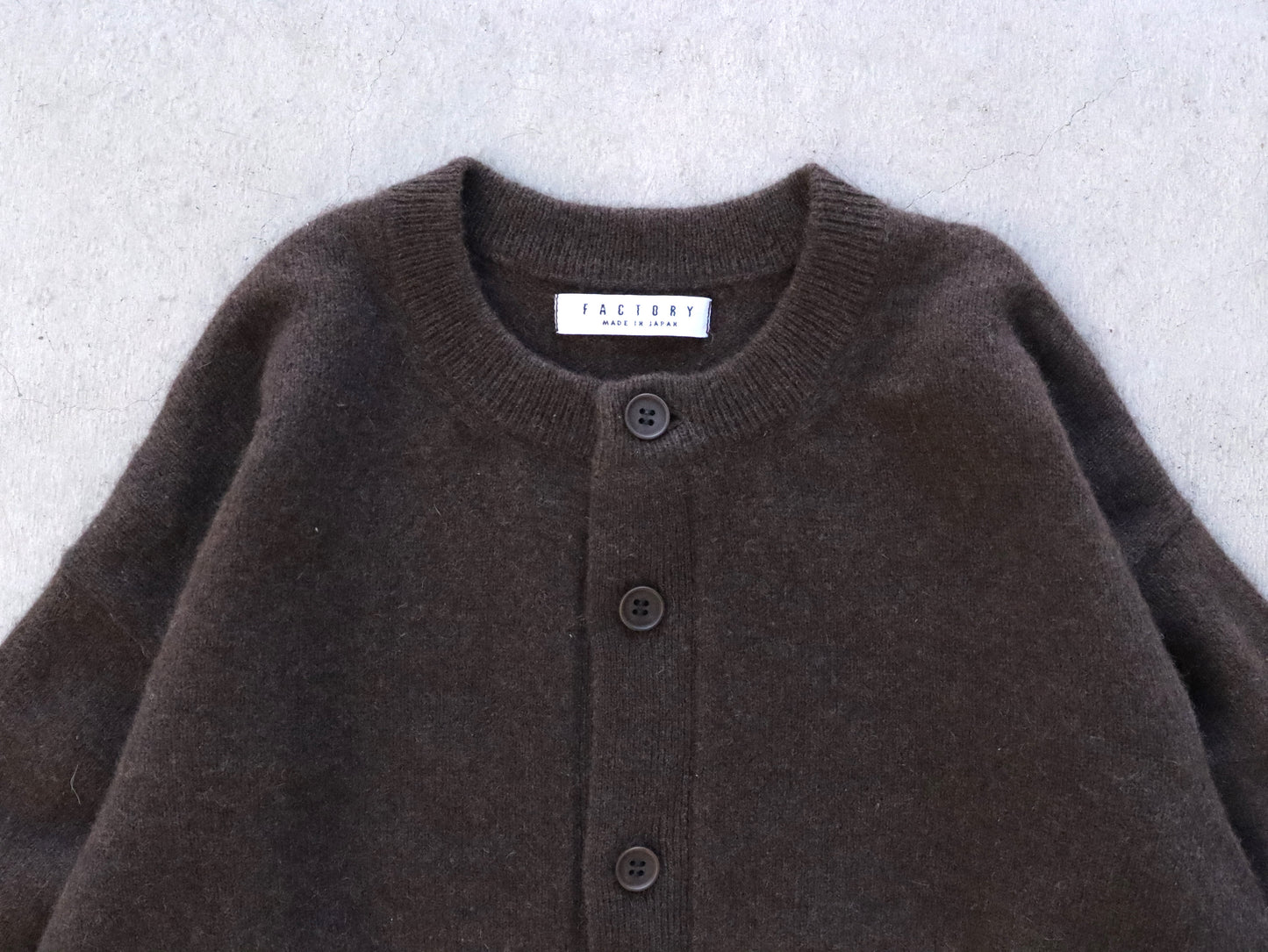 ヤク バルーンスリーブカーディガン