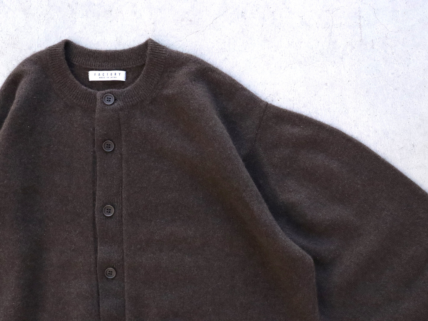 ヤク バルーンスリーブカーディガン