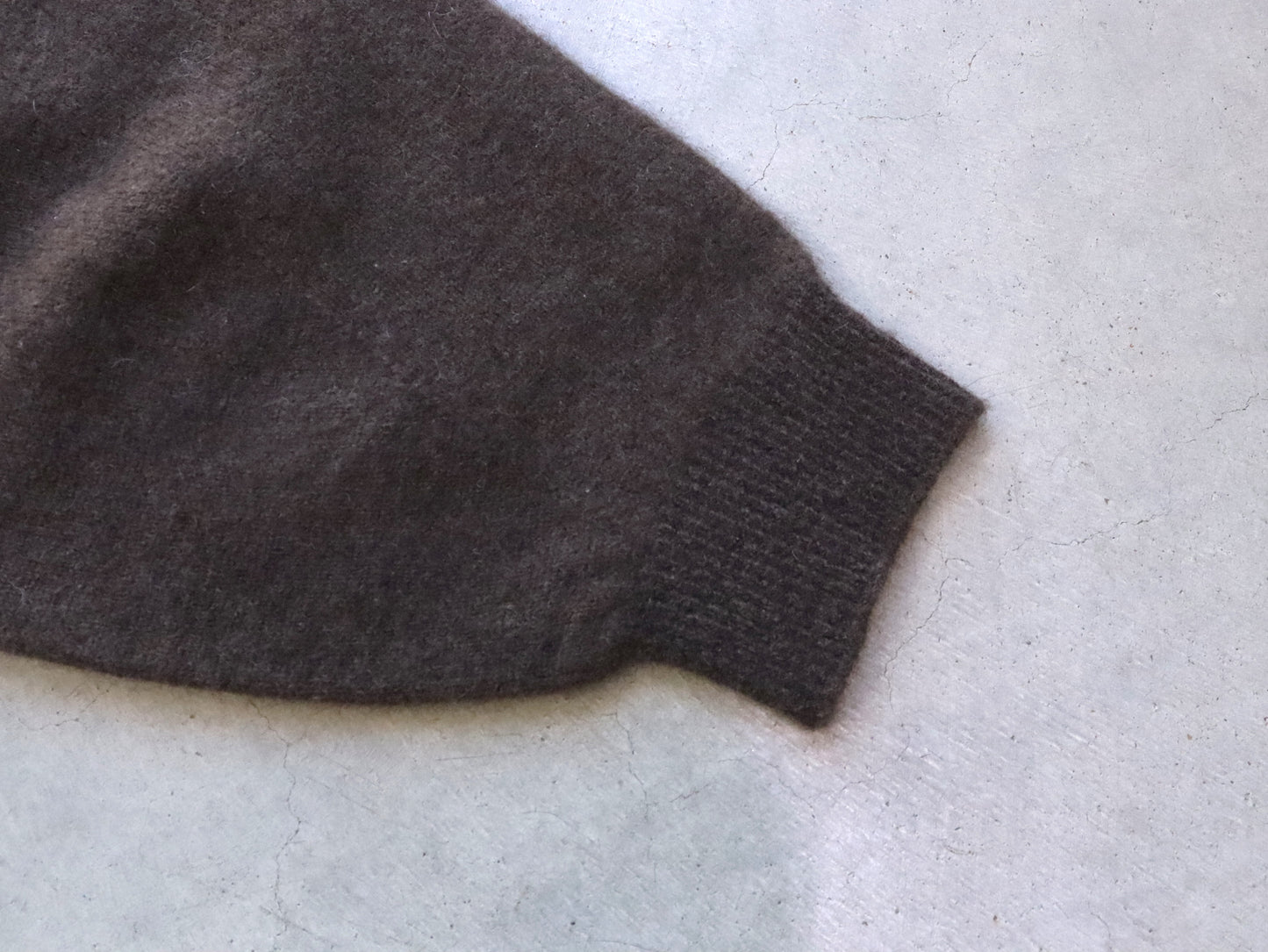 ヤク バルーンスリーブカーディガン