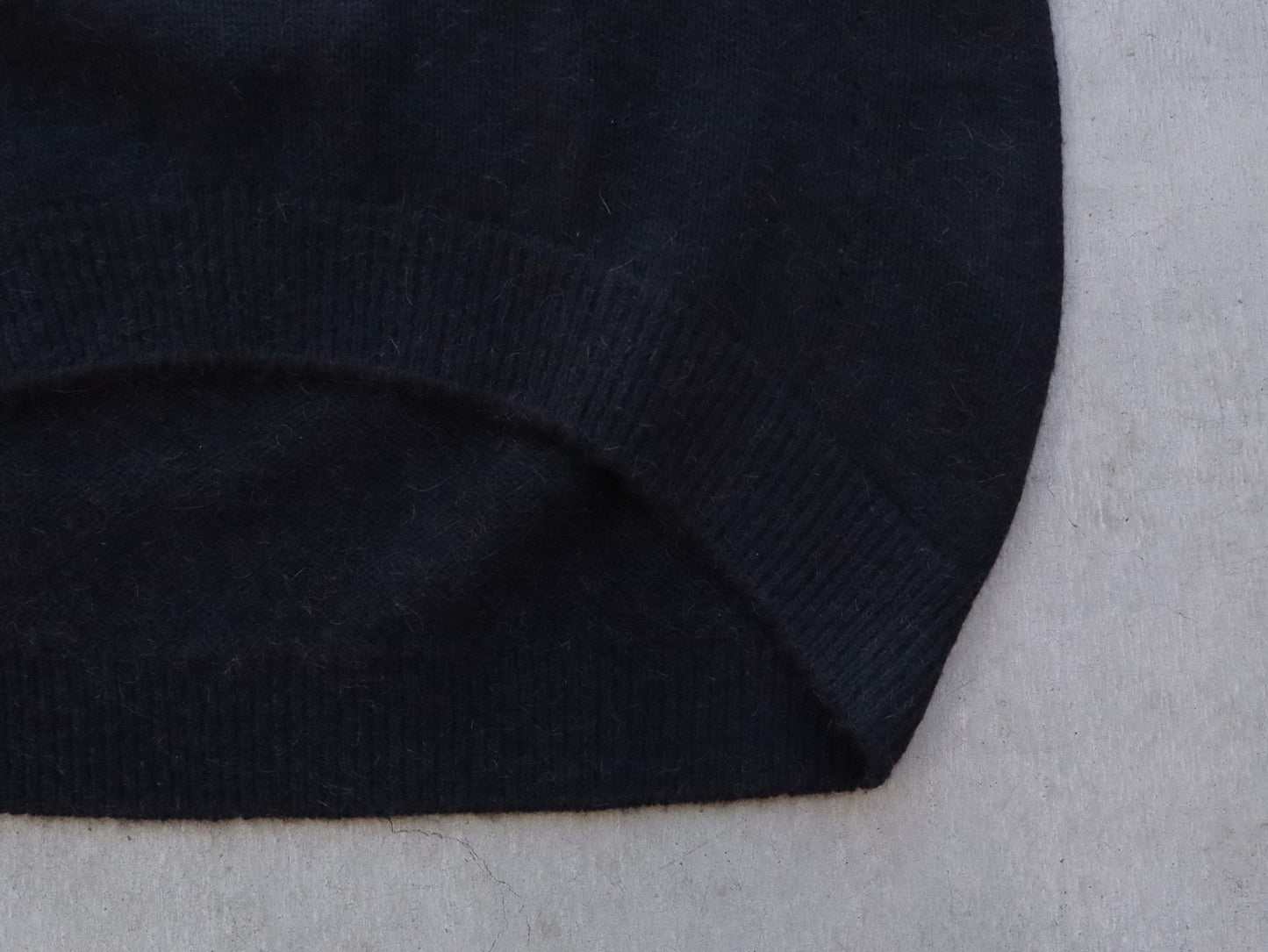 ベビーキャメル カーブセーター