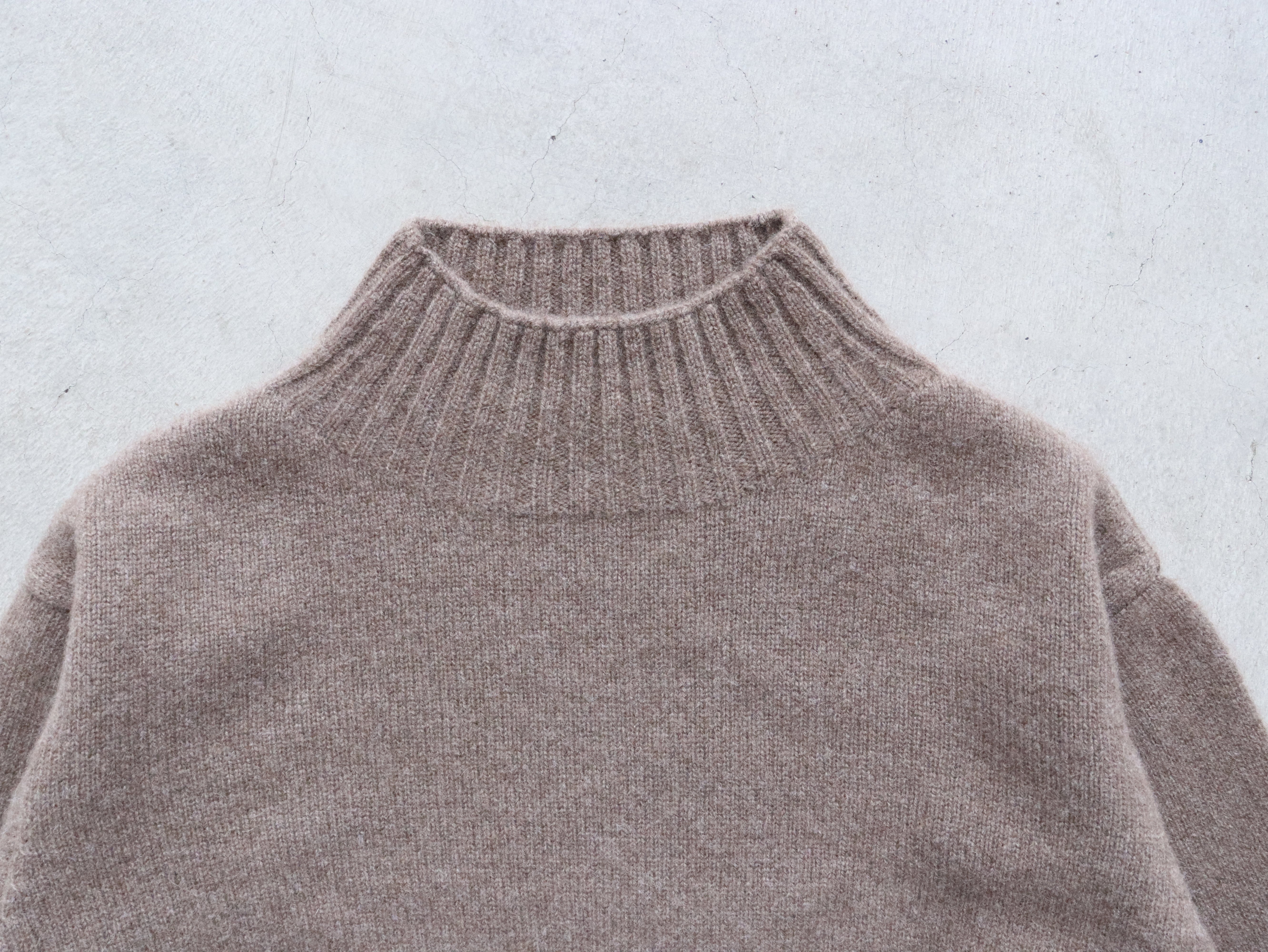 ヤク ショート丈ワイドセーター – factory