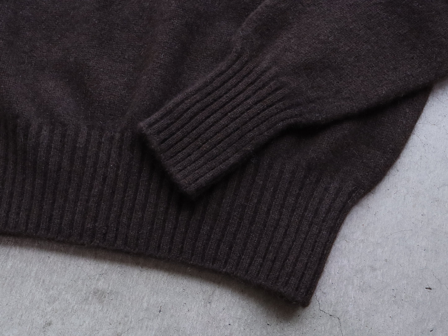 【NEW】ヤク レース柄オフタートルセーター　　