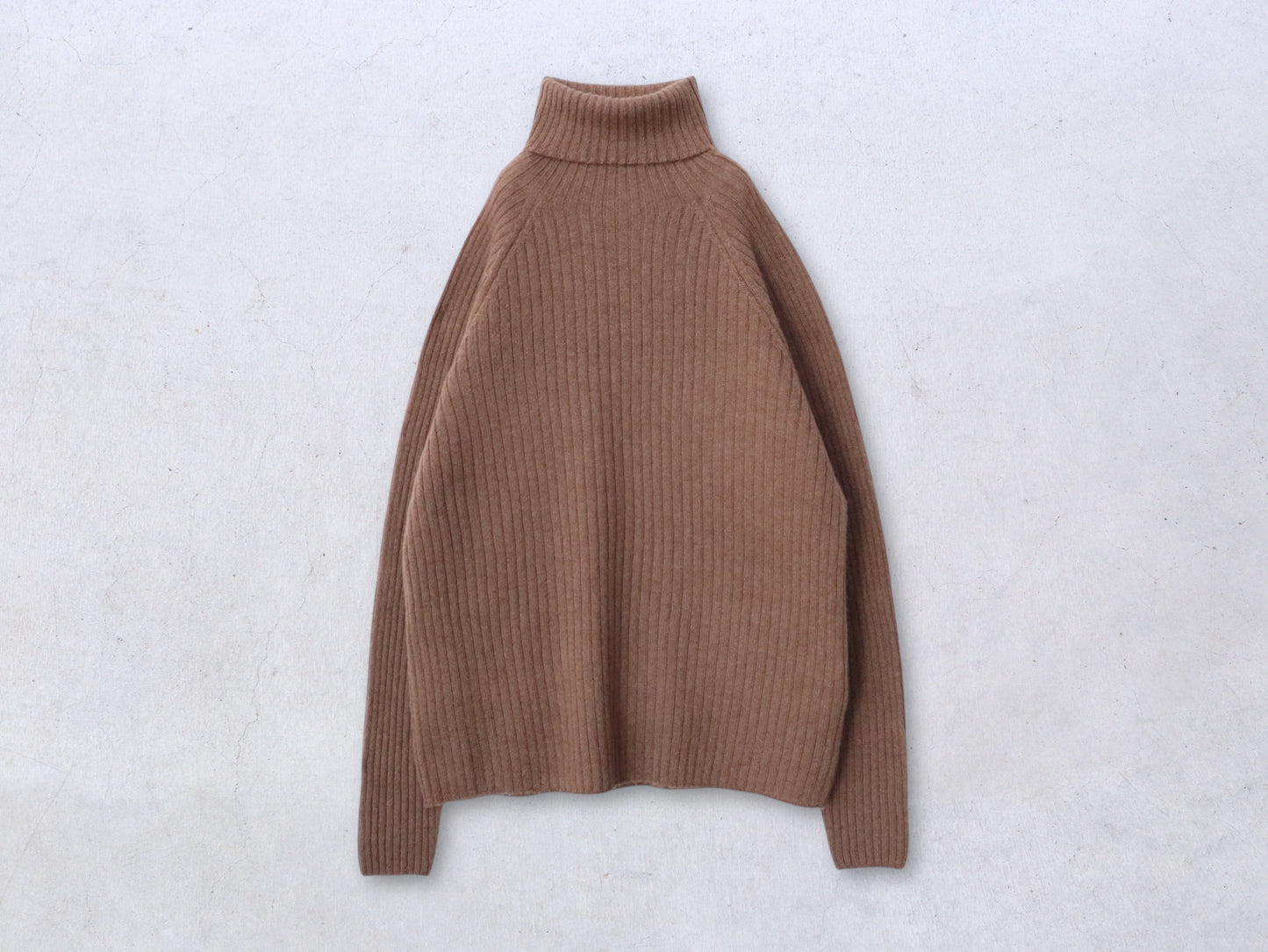 ベビーキャメル リブタートルネックセーター
