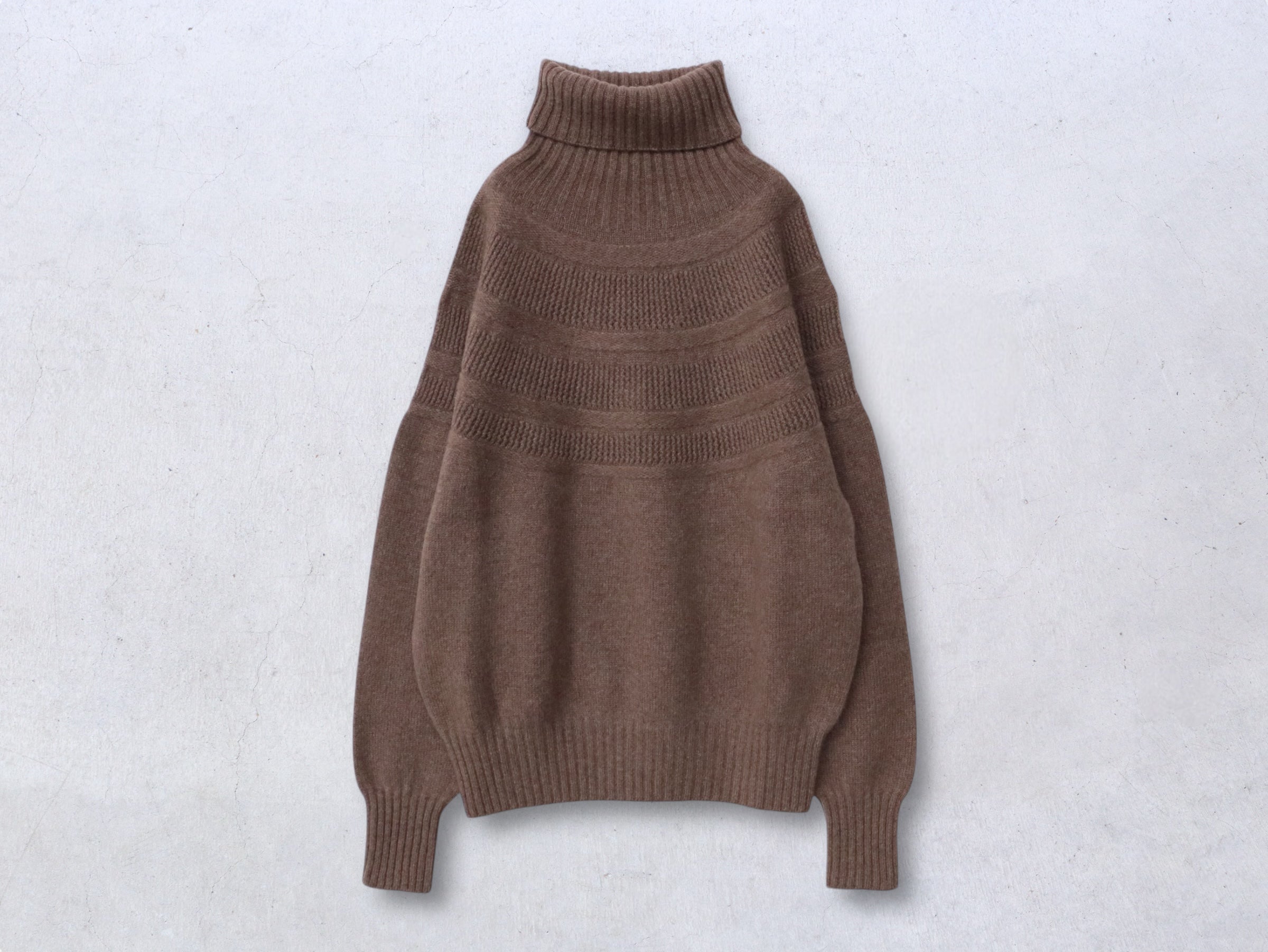 ヤク レース柄オフタートルセーター – factory