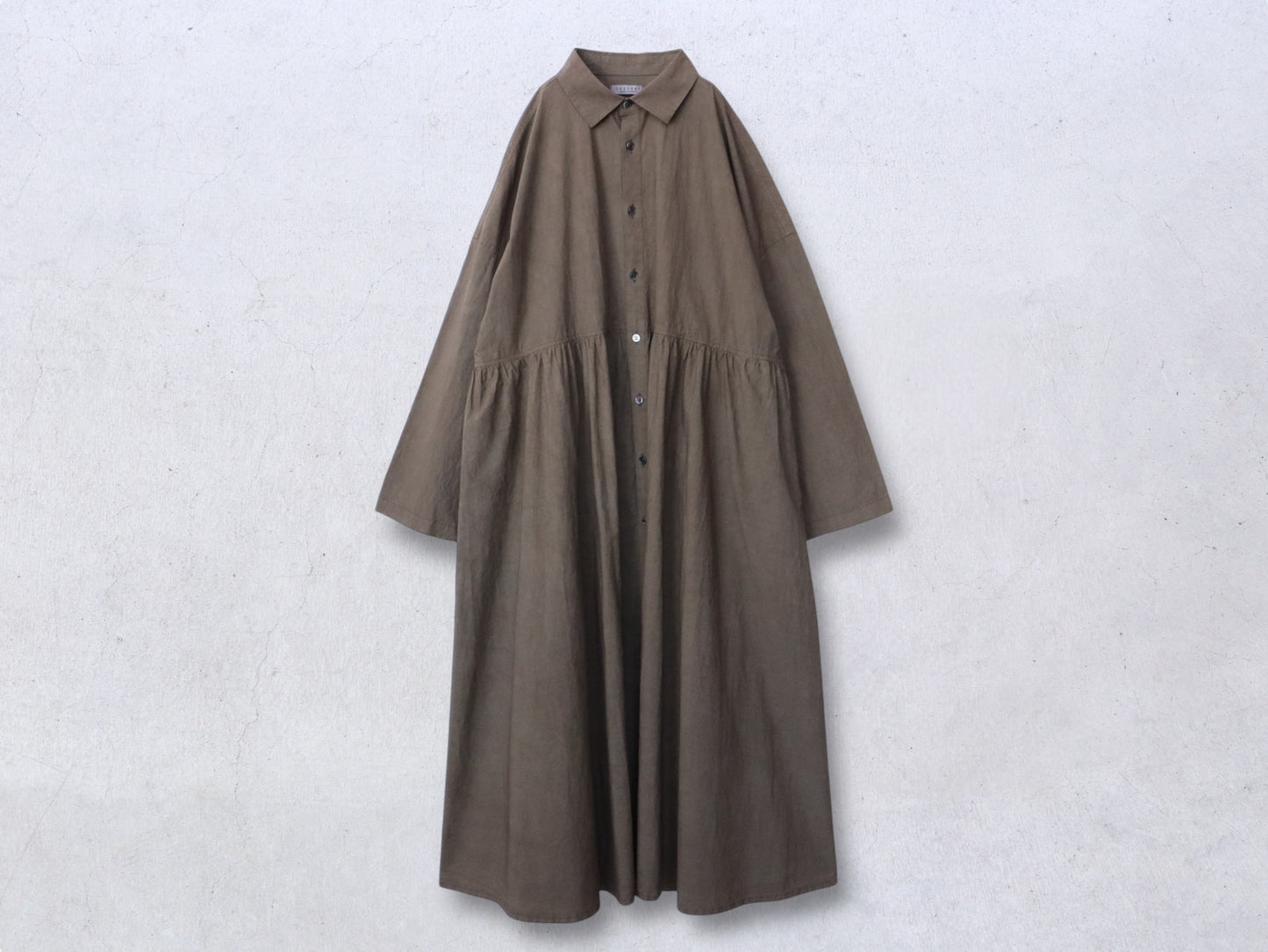 【NEW】綿近江晒 ギャザーシャツワンピース