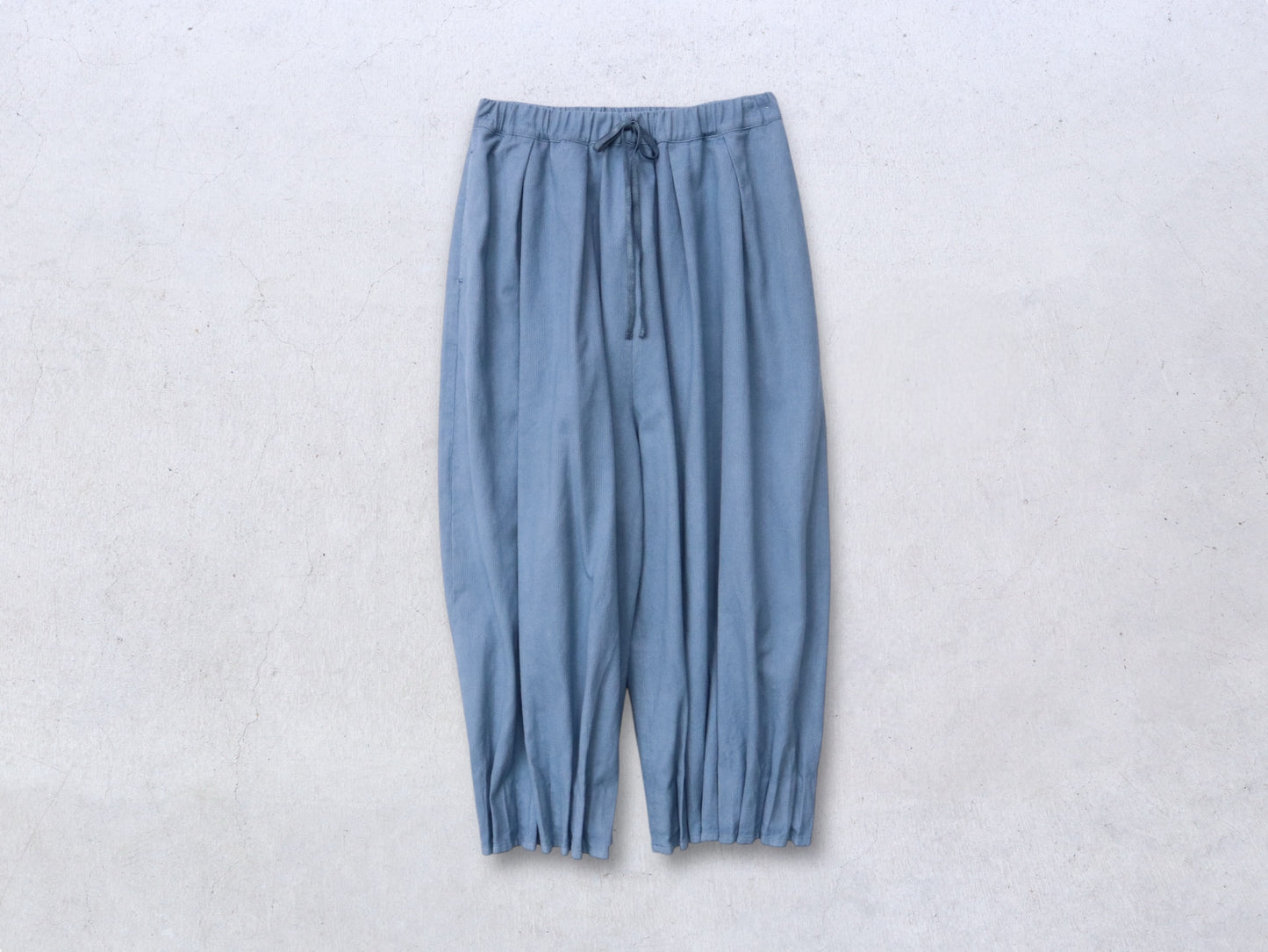 綿刺し子 プリーツパンツ