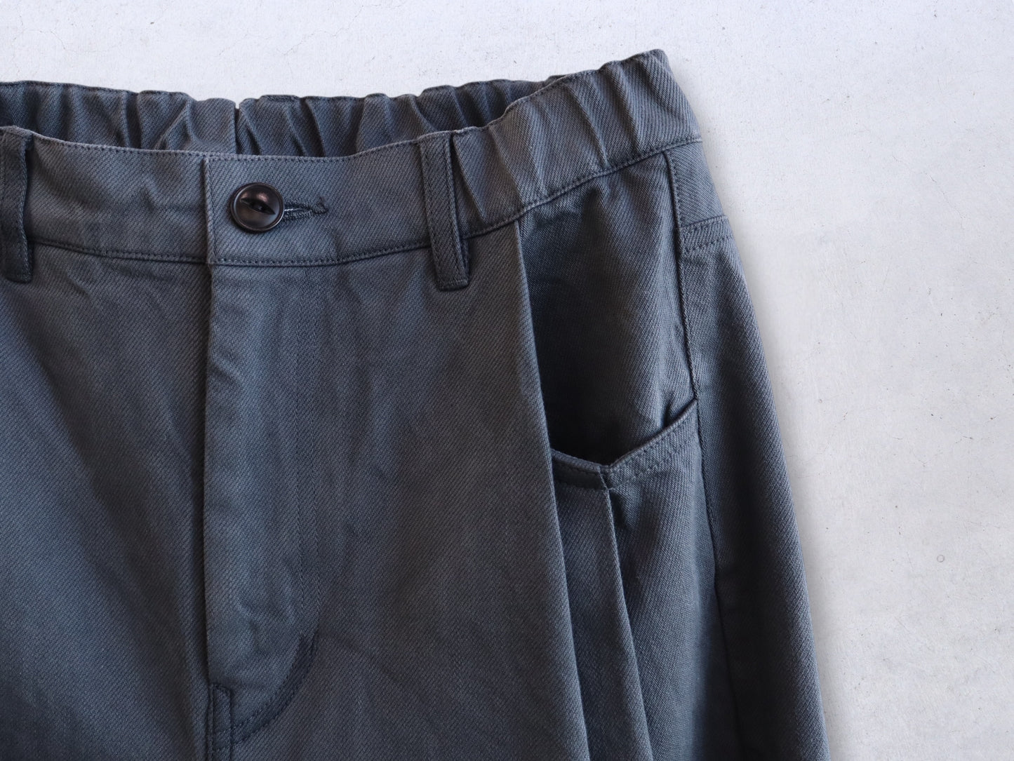 【NEW】綿デニム オーバータックパンツ